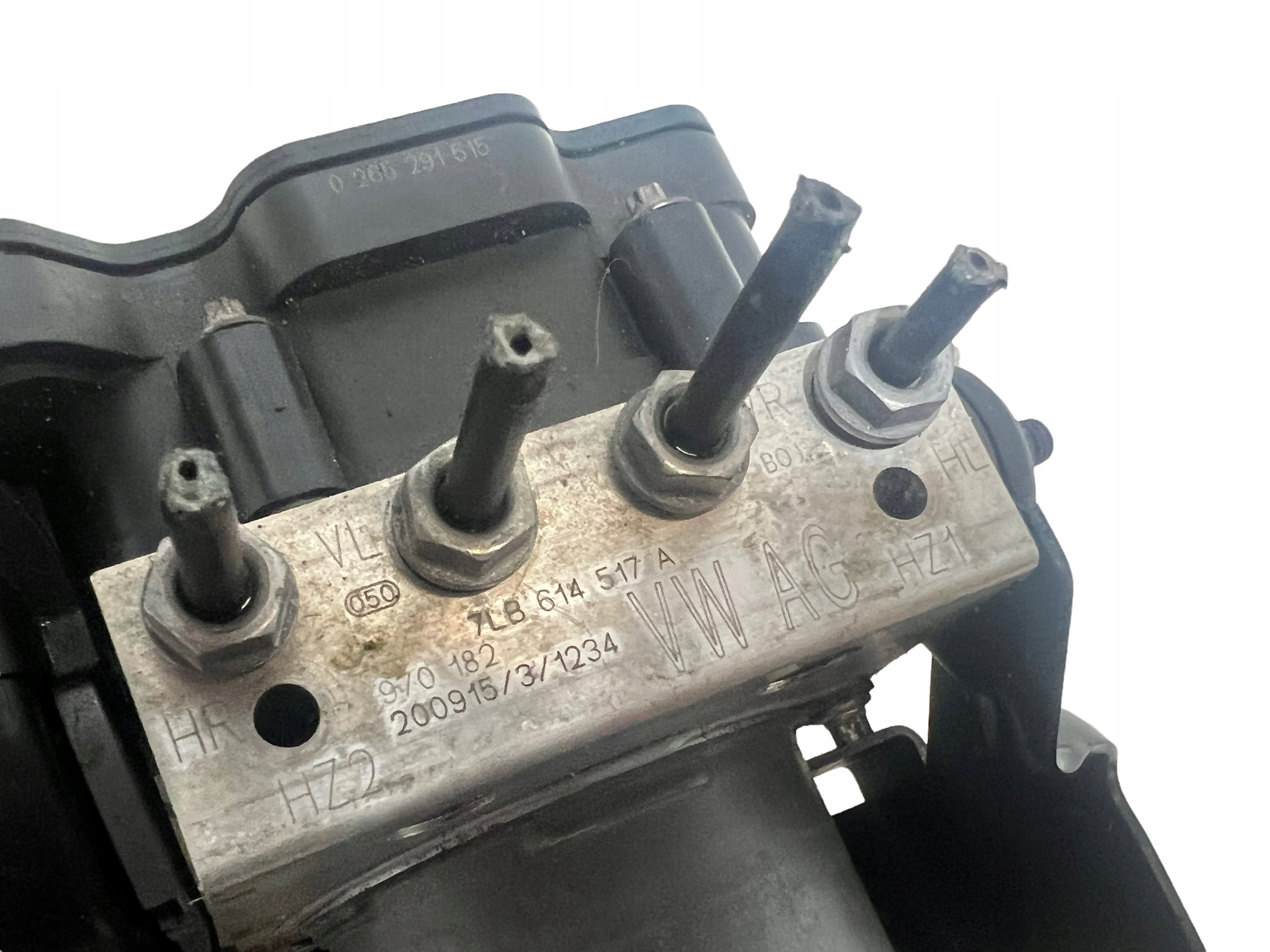 pump control unit ABS 7LB614517A TRANSPORTER T6