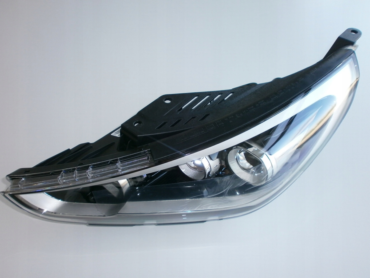 Reflektor lewy HYUNDAI i30 2016-2020 / 92101G4100