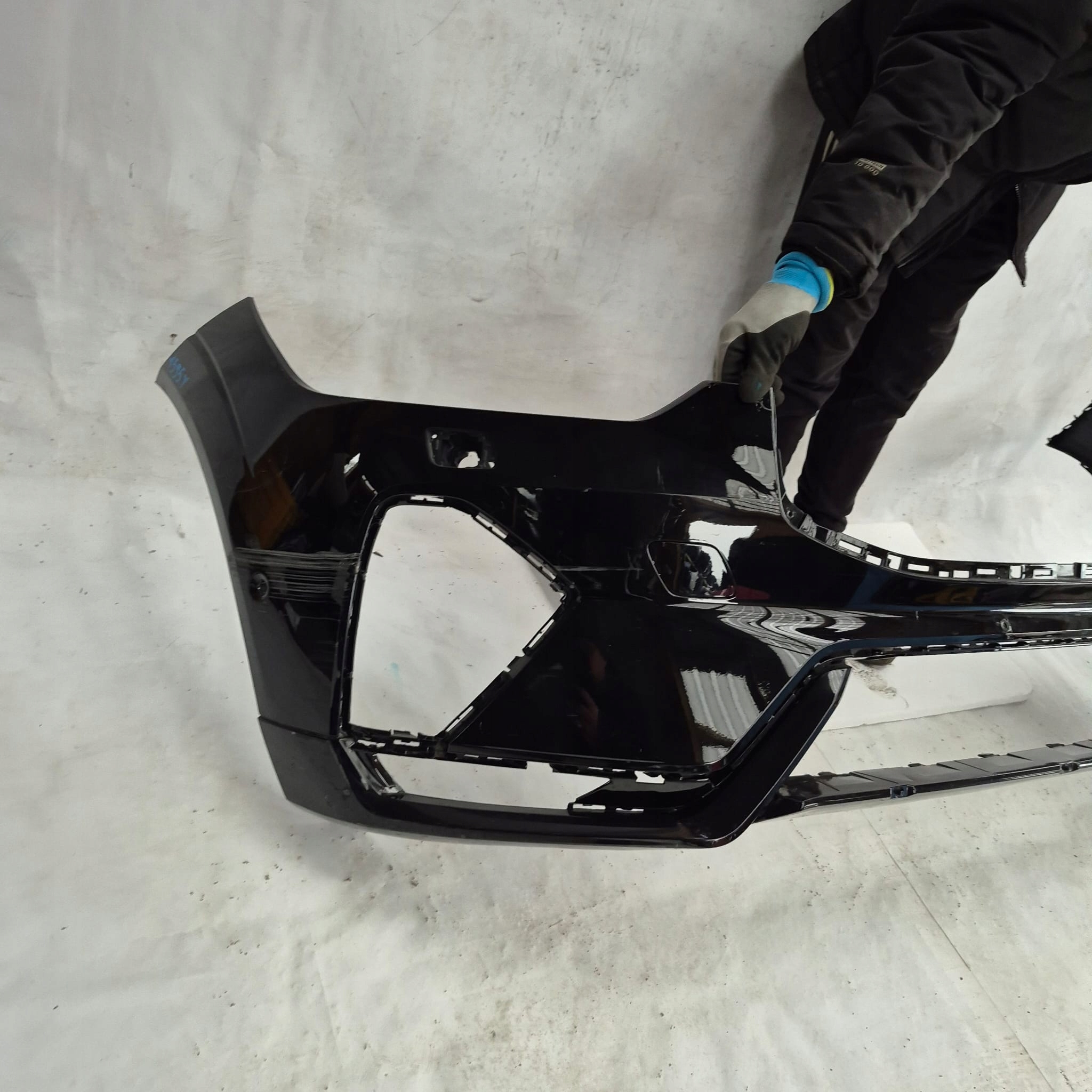 VOLVO XC60 II 2 R-design LIFT 21-> bumper front front washer PDC
