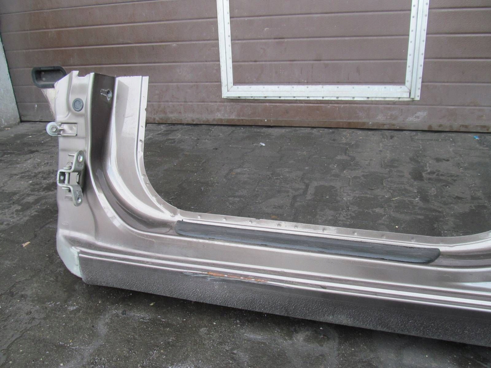 KIA CEED 2 II JD CEED 12- threshold pillar central left D5