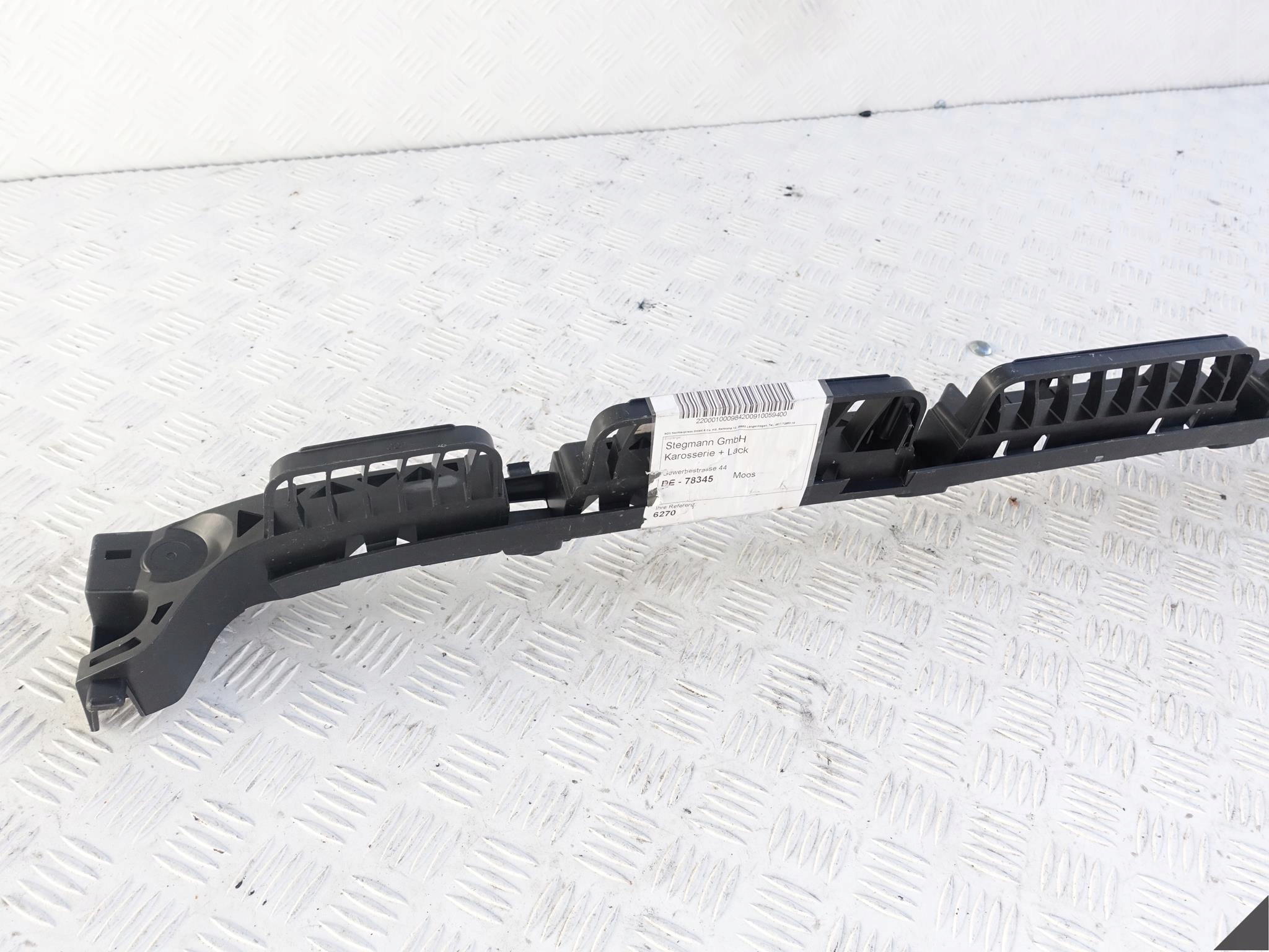 SEAT ATECA 575 16- support holder bumper rear part