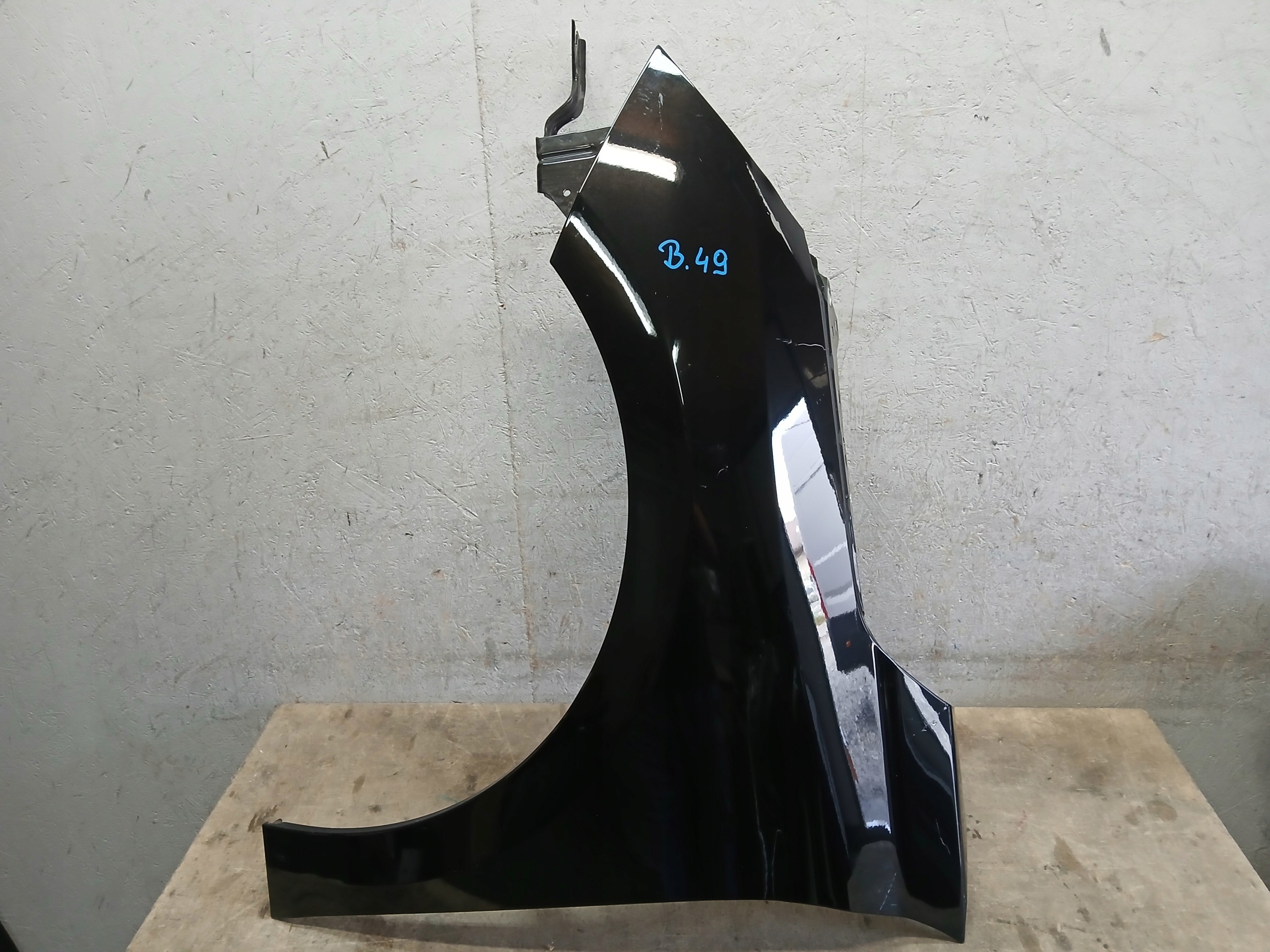 blatník předek levý OPEL CORSA F