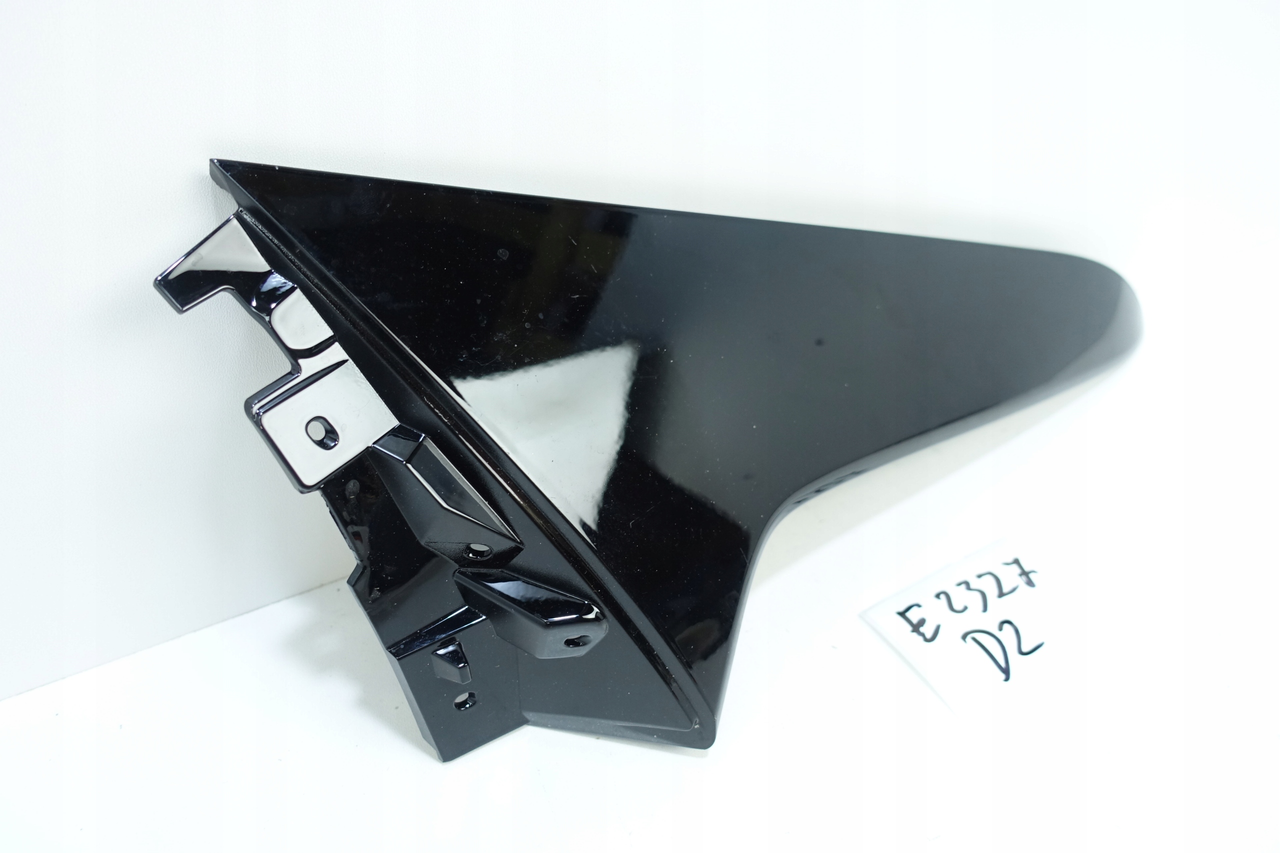 SPOILER bonnet boot right rear part HYUNDAI KONA 23- 87228-HF100