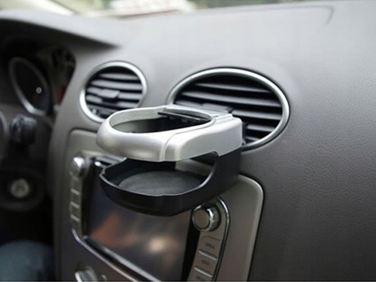 Uchwyt Samochodowy Na Kubek Napoje Czarny Producent Aptel