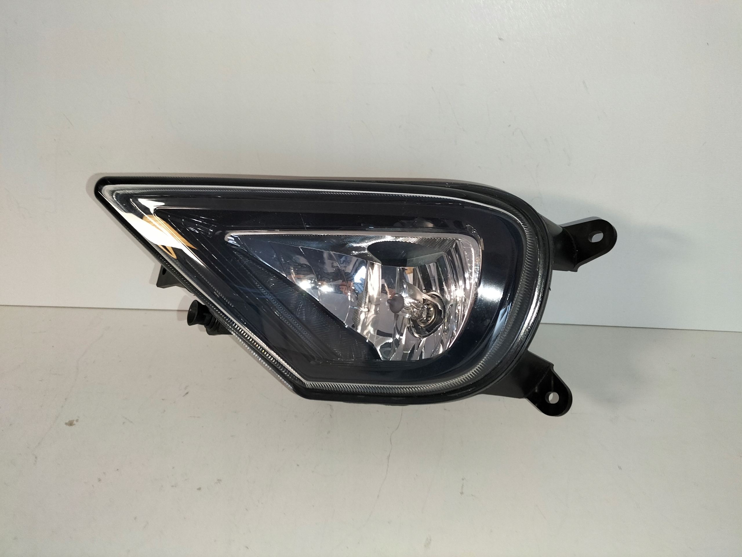 fog light light left VW TOUAREG II LIFT 14-18