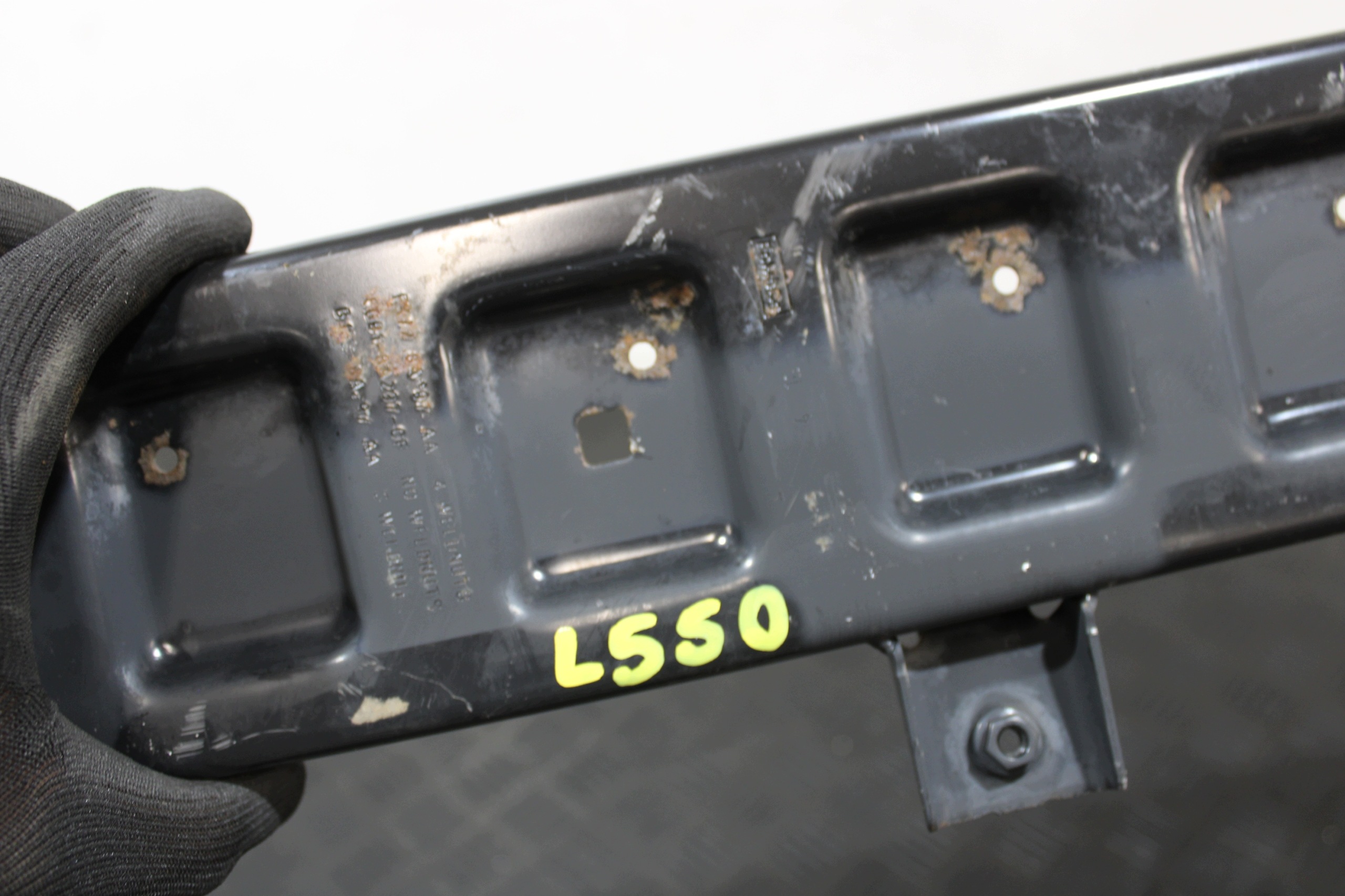 sider console holder FK72-8A297-AA LAND ROVER DISCOVERY SPORT L550