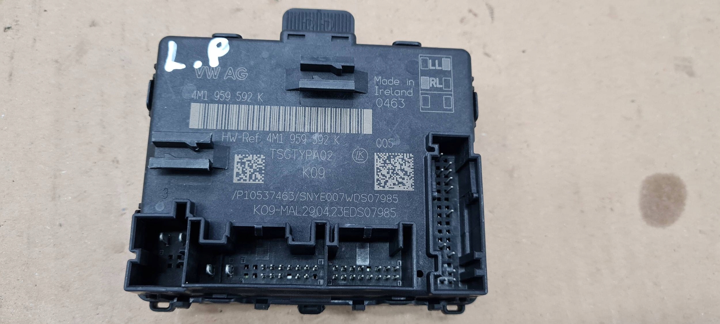 A6 C8 4K module control unit door front 4M1959592K A7 4K Q8 4M Q7