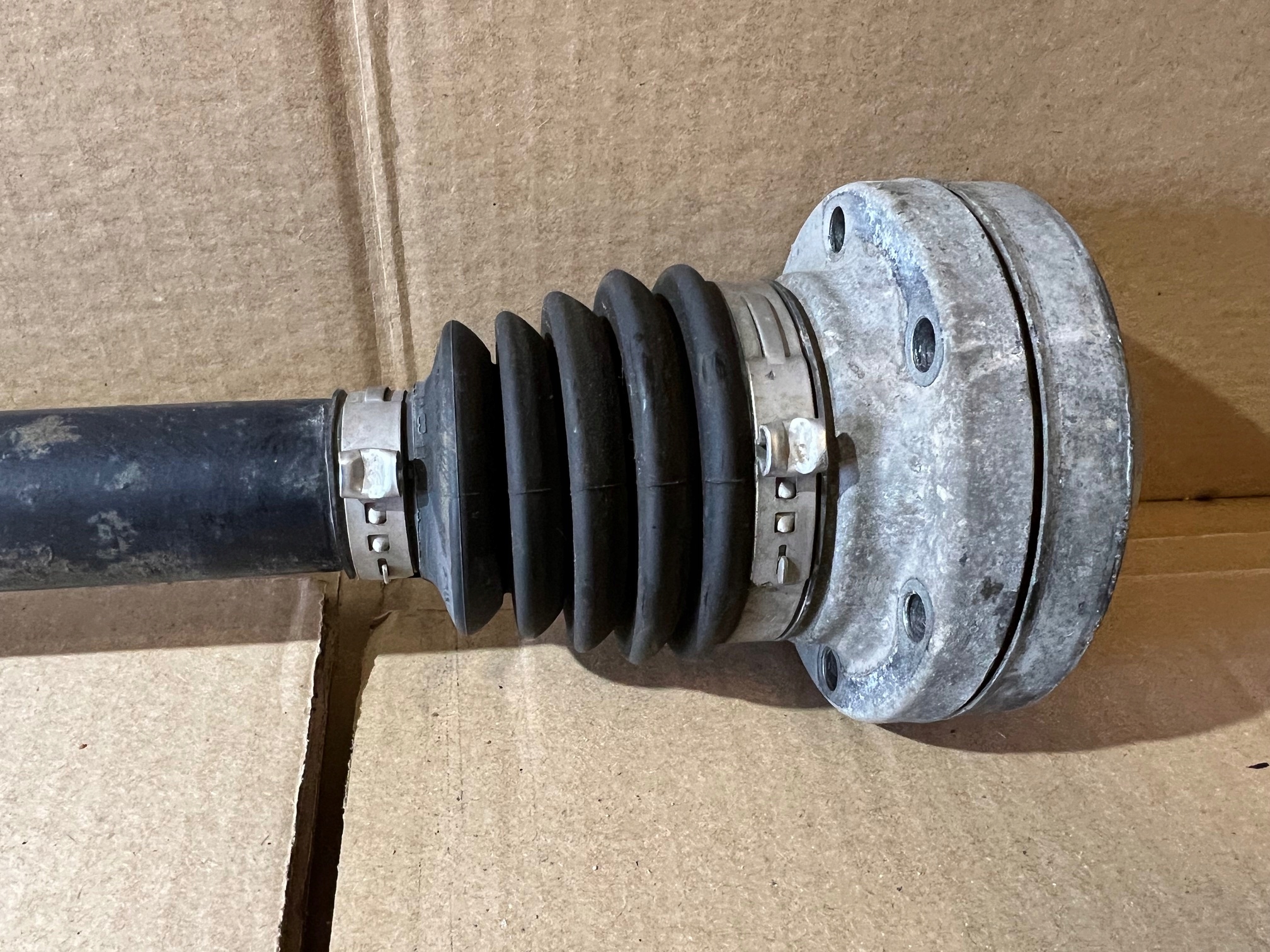 AUDI Q5 80A 2.0 TFSI semi-axis left rear left rear part 80A501203G