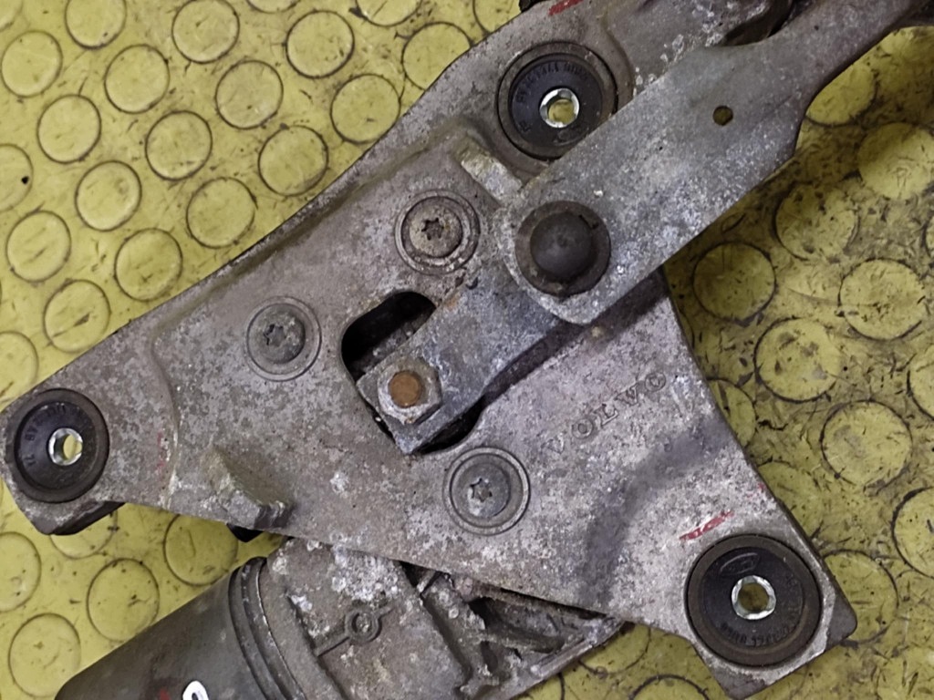 VOLVO V50 wiper mechanism front 30699342