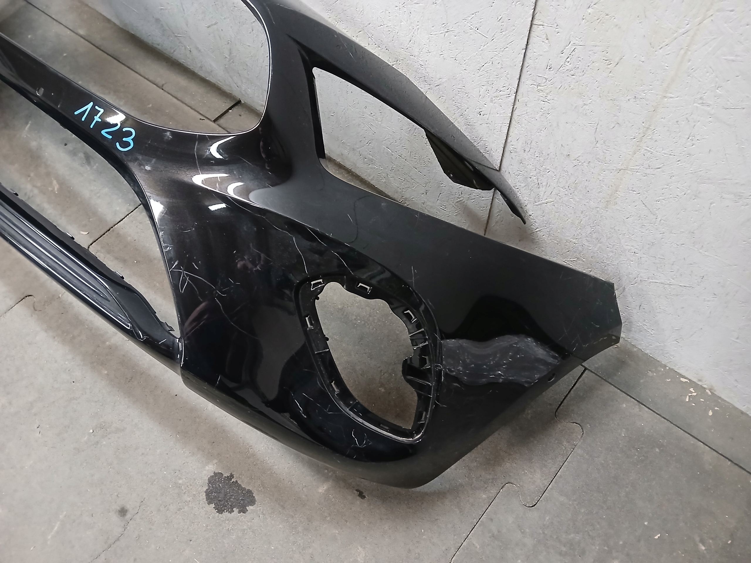 nárazník předek MERCEDES A KLASA W177 LIFT