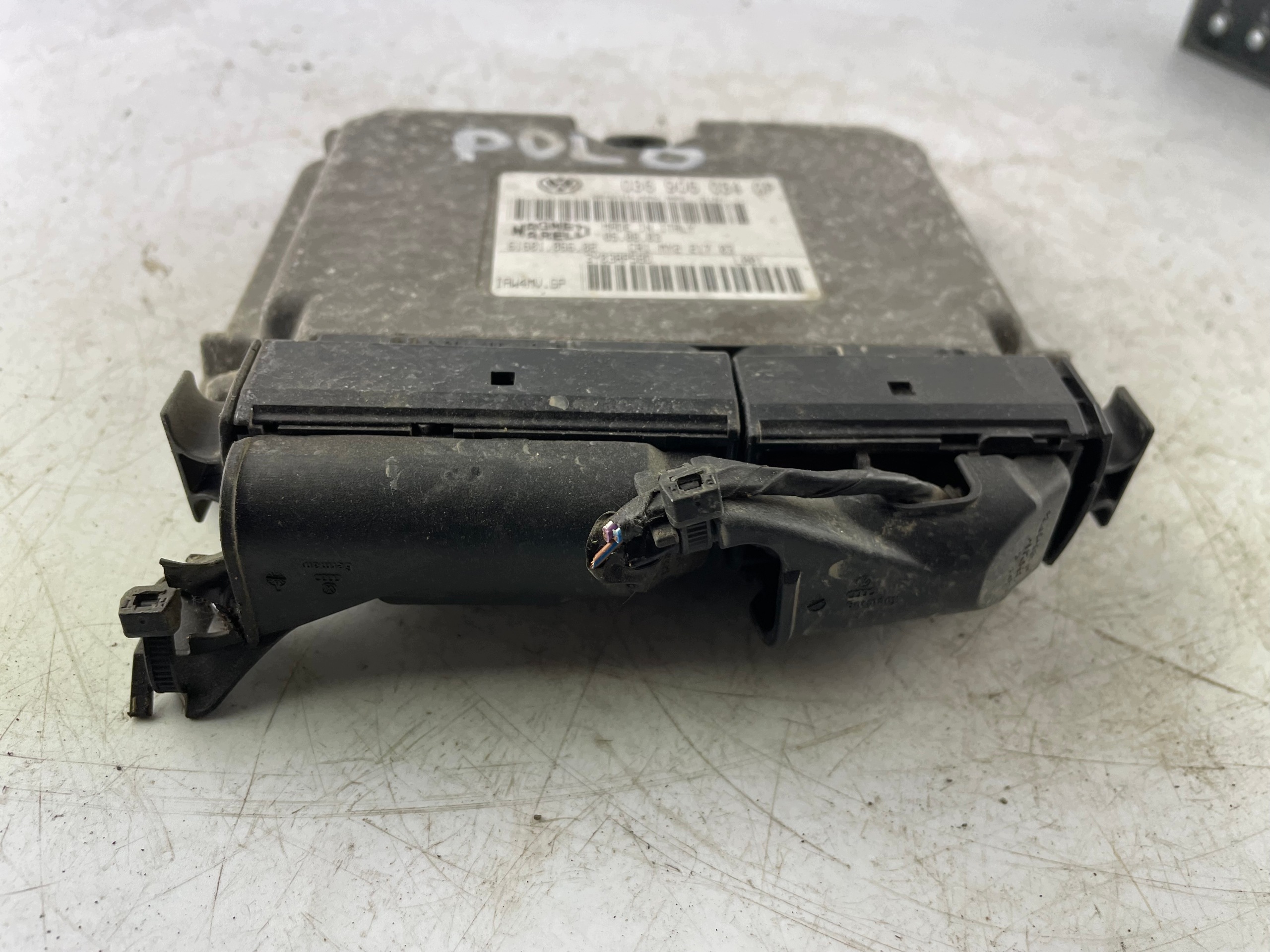 control unit of the engine 036 906 034 GP VW Polo 9N 1.4 16V