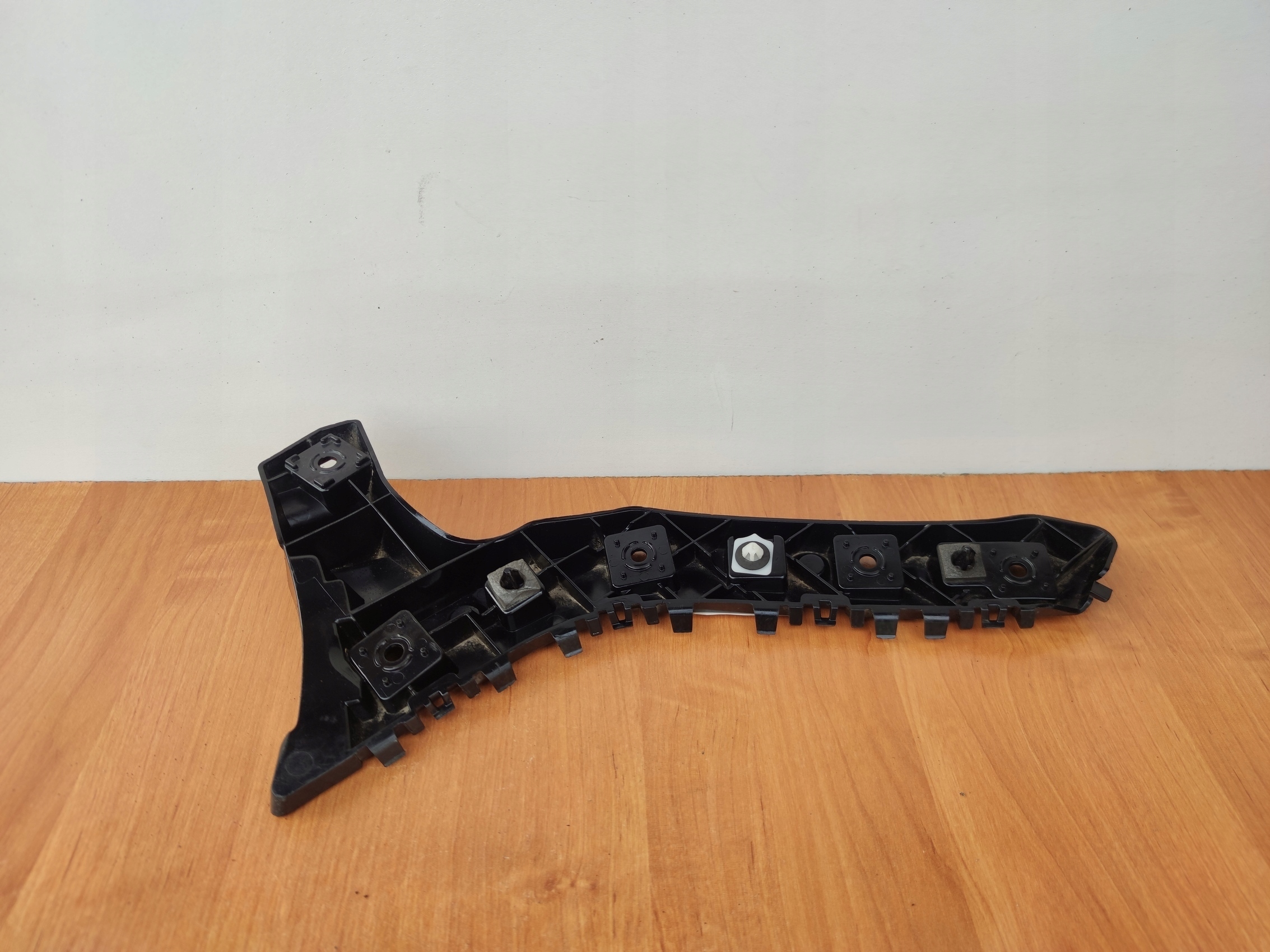 FORD MONDEO MK5 KOMBI left bumper bracket rear part