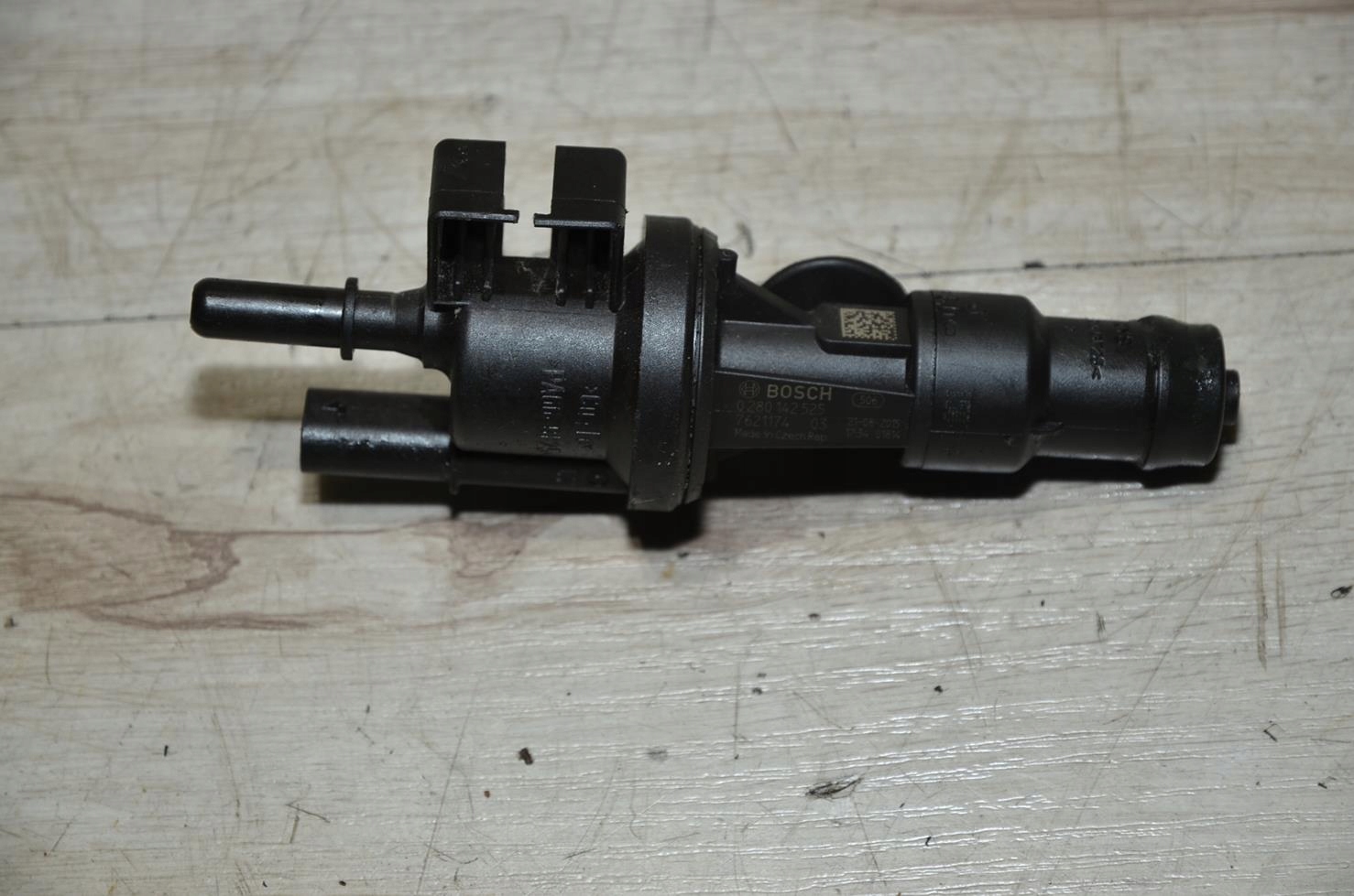 Sensor odpowietrzania 1.5T BMW 2 F45 Active Tourer