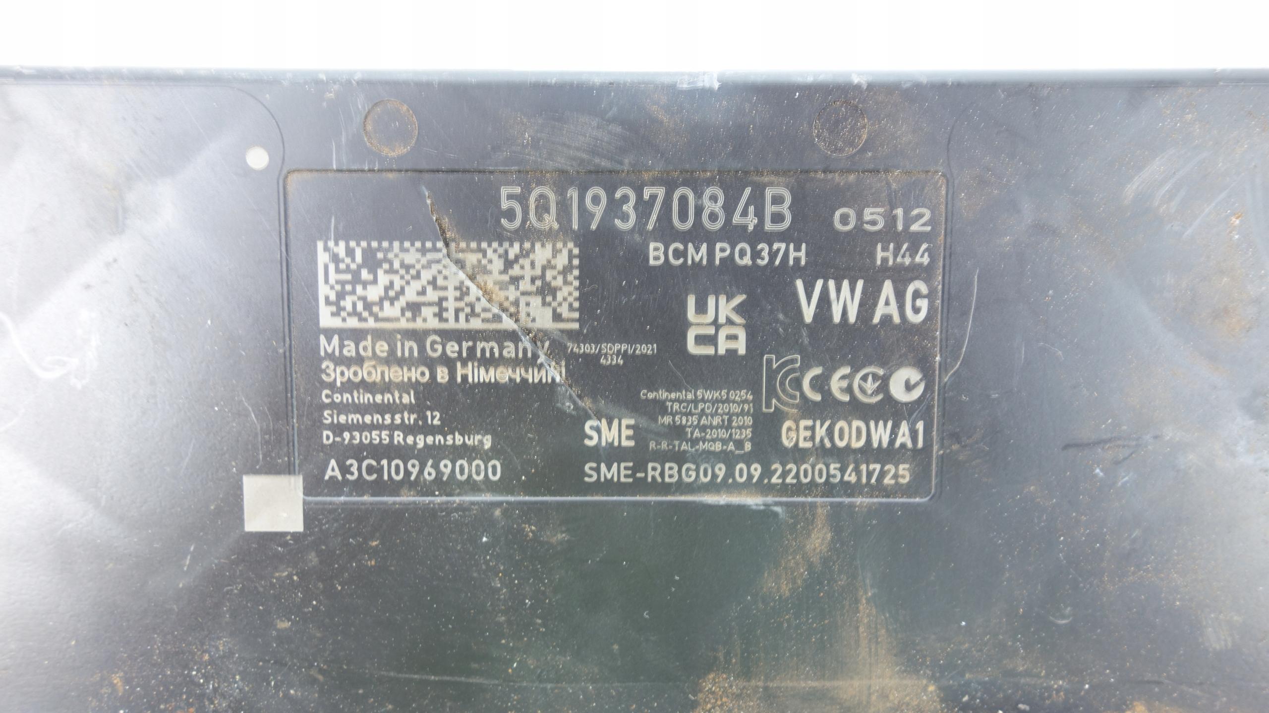 module control unit BCM KOMFORTU VW SKODA 5Q1937084B