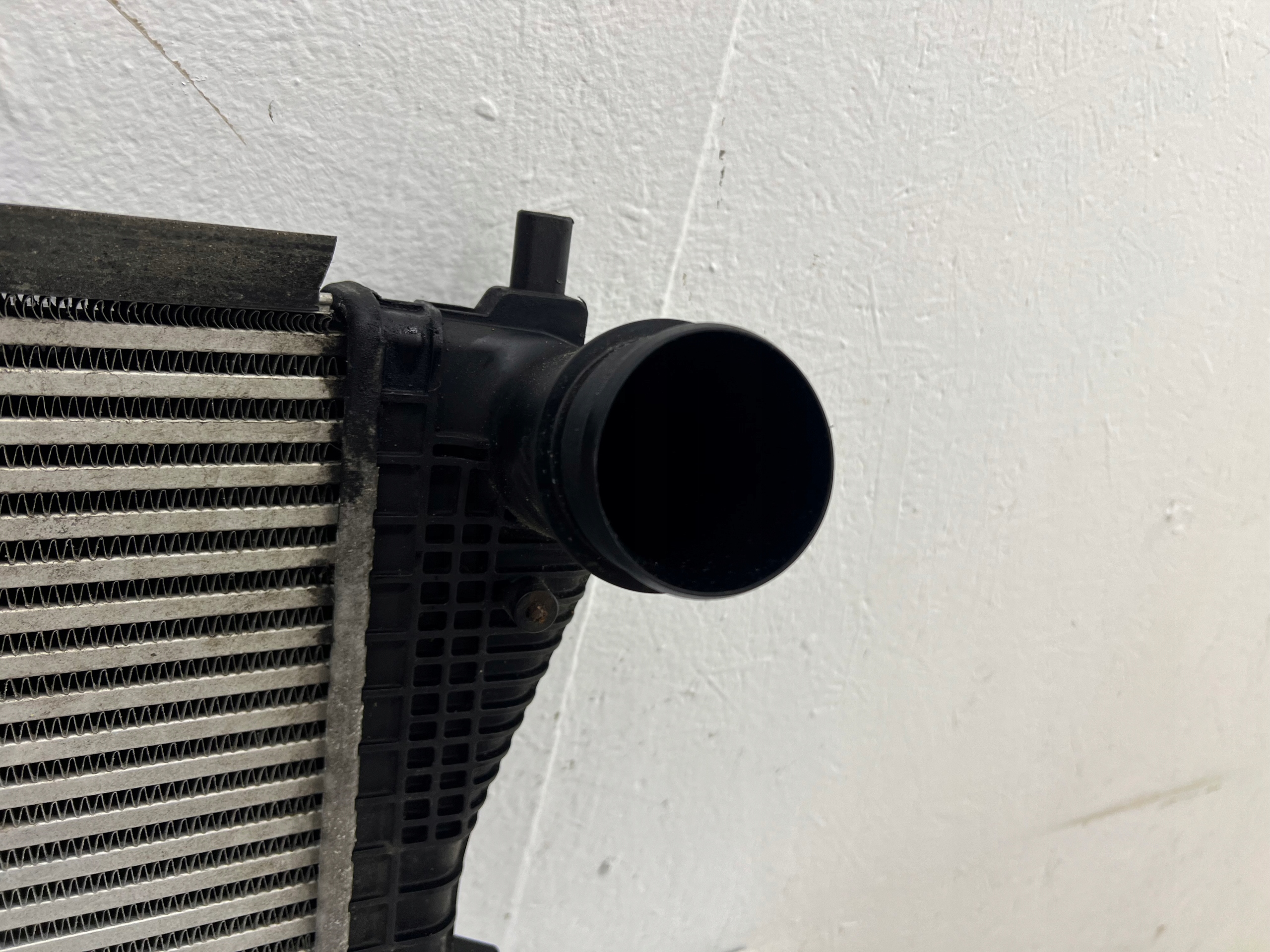 intercooler VW PASSAT B7 3C0145805AK 2.0 TDI CFF 140KM radiator