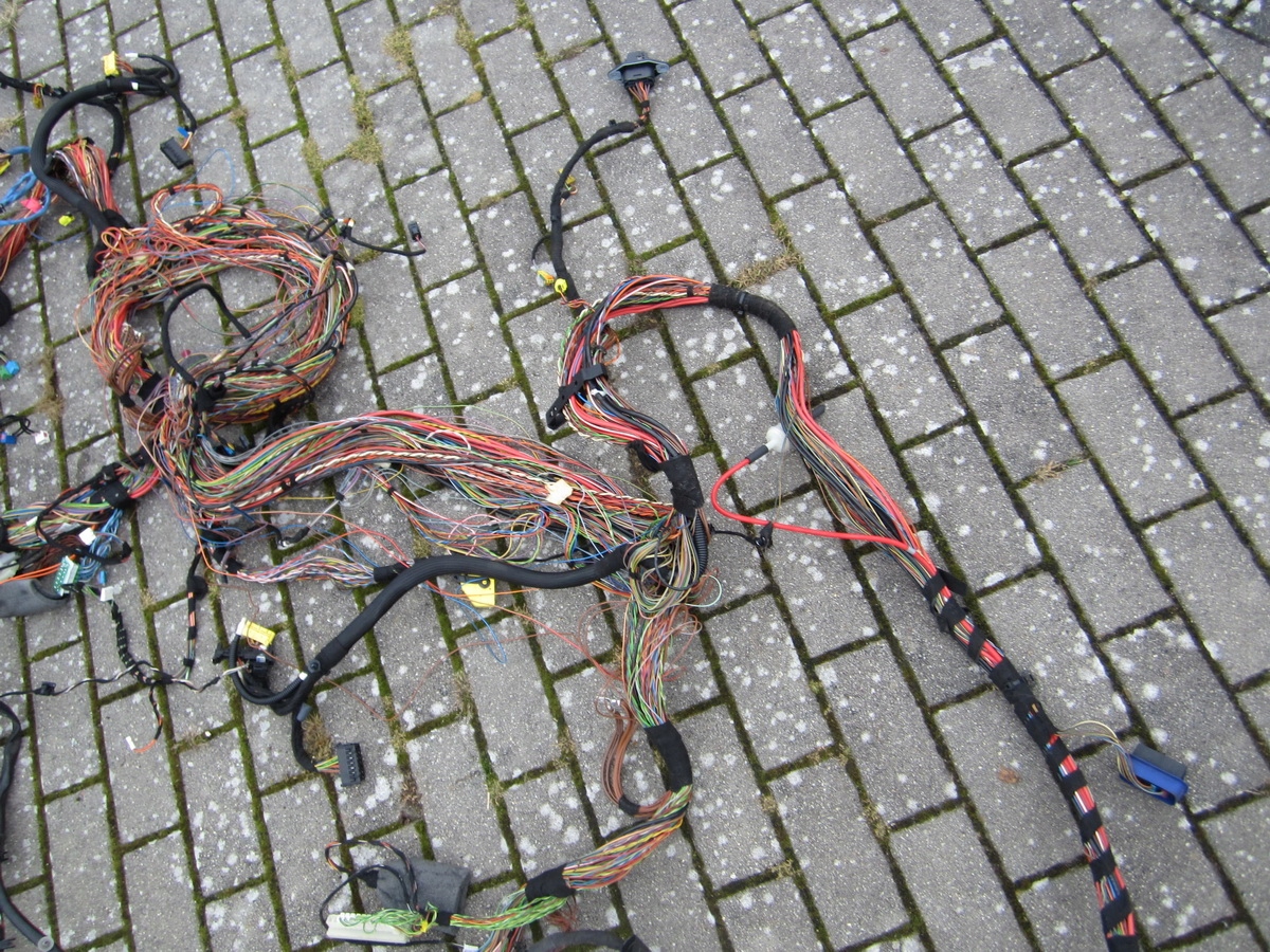 wiring bundle electrical Mercedes W212 sedan E63 AMG Europa