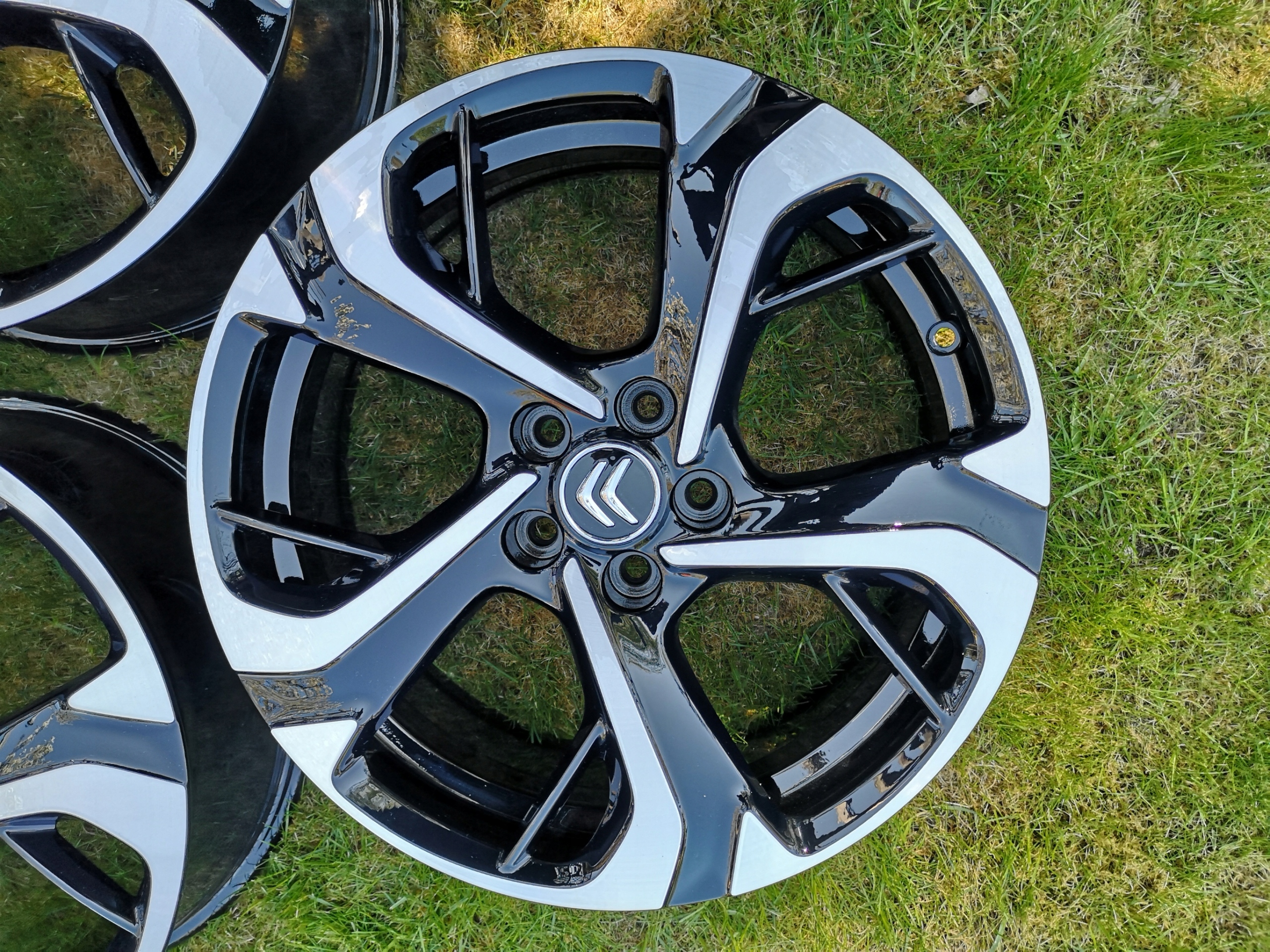 FELGI CITROEN C5 C6 DS5 DS7 7,5x18 ET46 Szerokość felgi 7.5