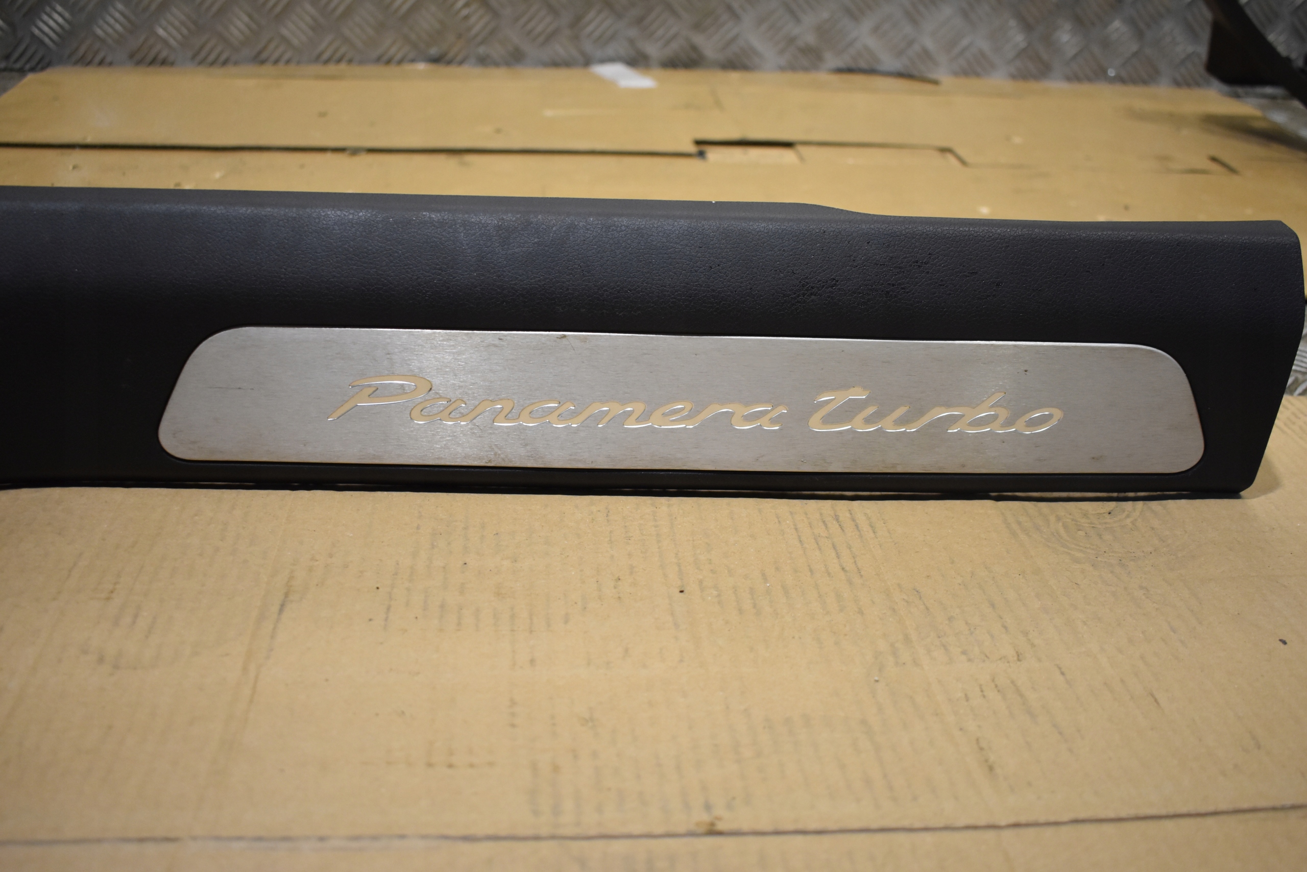 moulding cap threshold front left PORSCHE PANAMERA 971 TURBO 1
