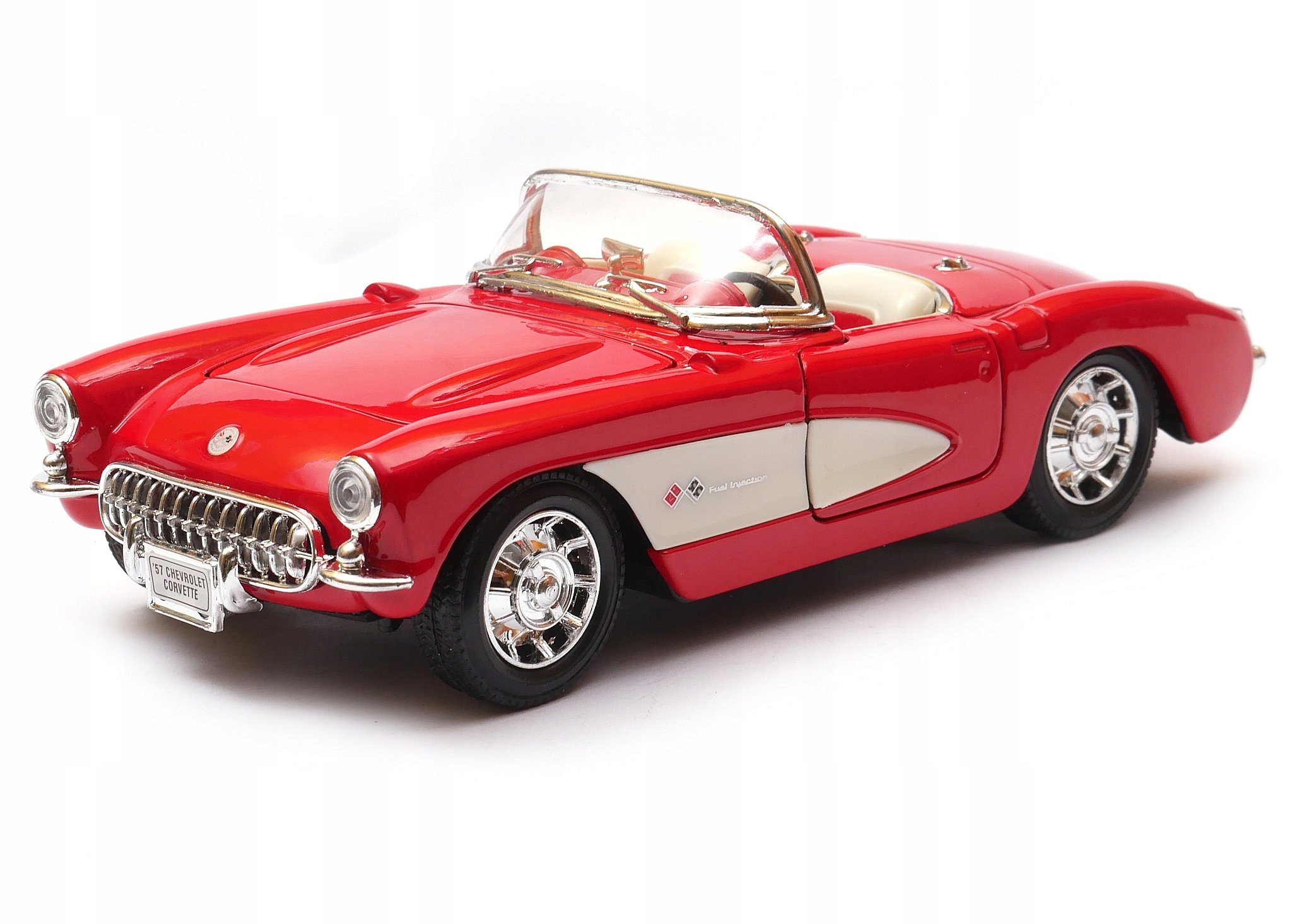 Chevrolet Corvette 1957 1:24 model Welly červený
