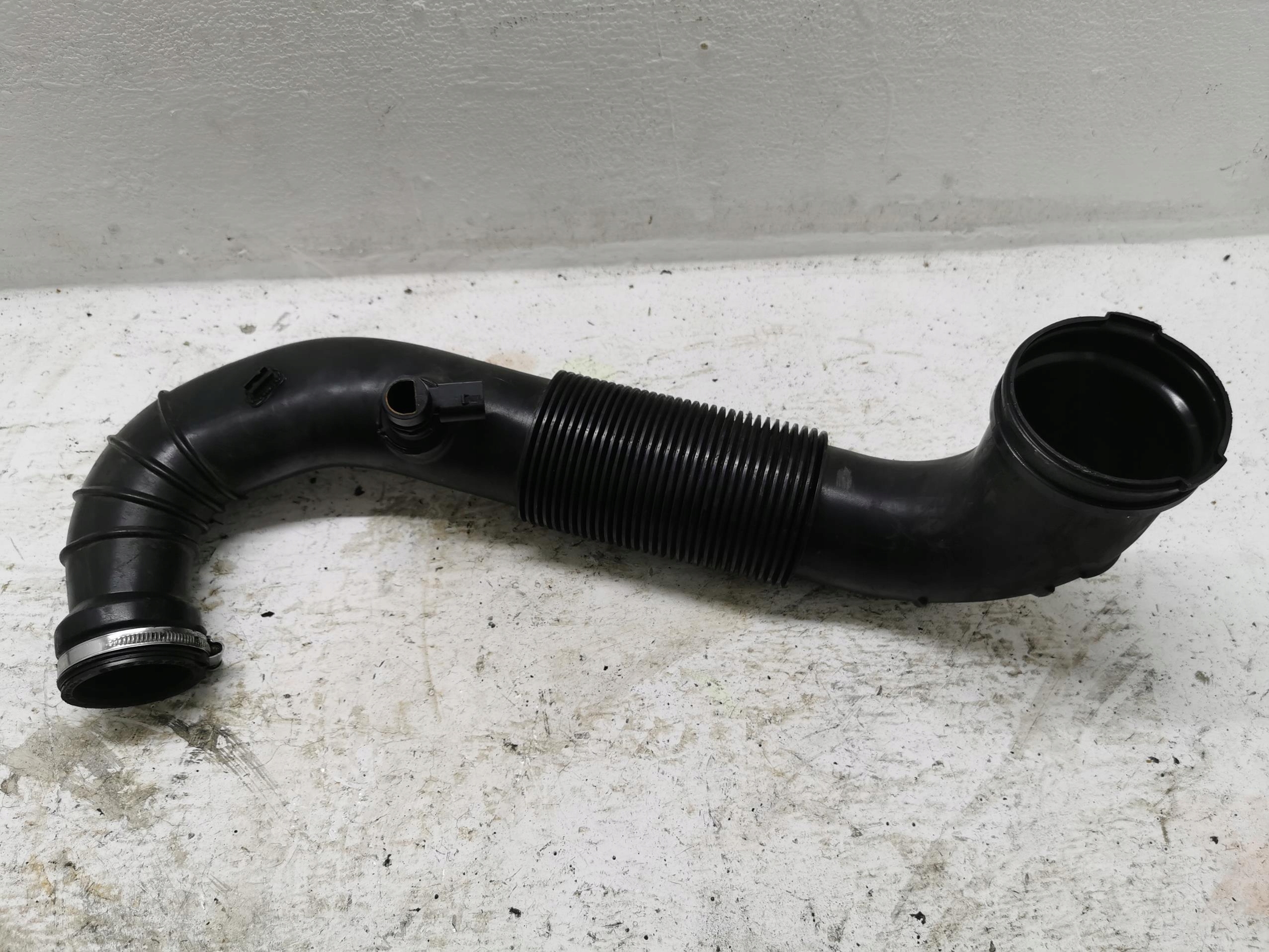 rohr Schlauch luft MERCEDES SPRINTER W906 2.2