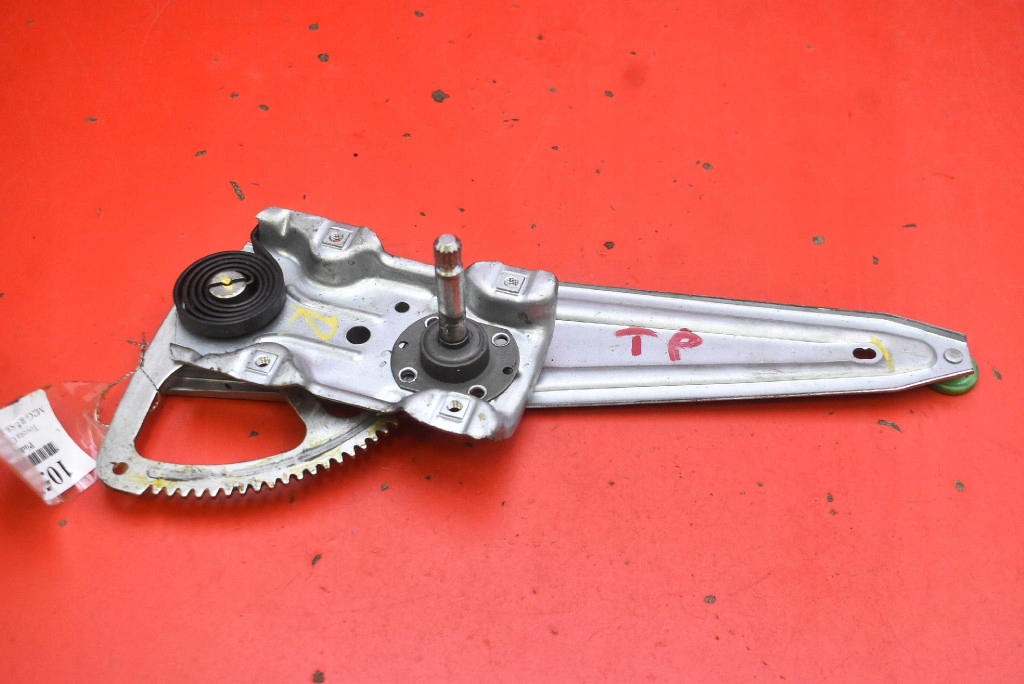 window regulator manual right rear part EU TOYOTA COROLLA E140 sedan 06-10