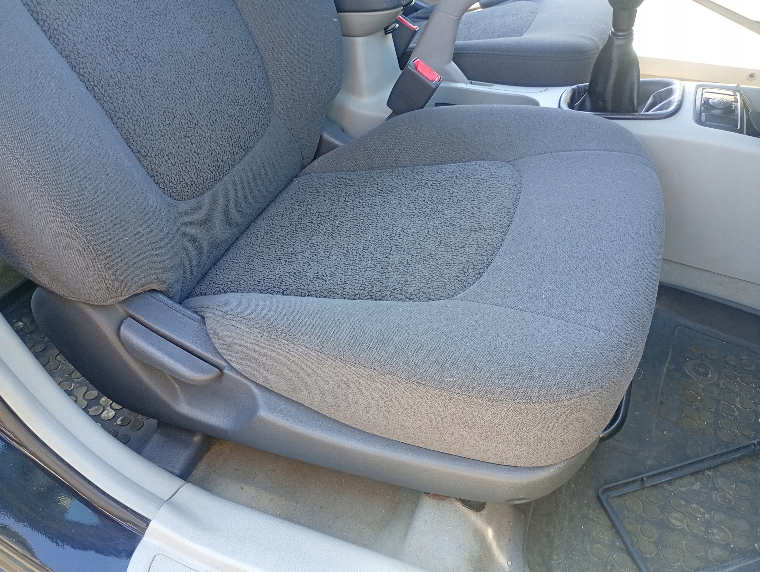 sedile Destra passeggeri Kia CERATO 1 e 04-07