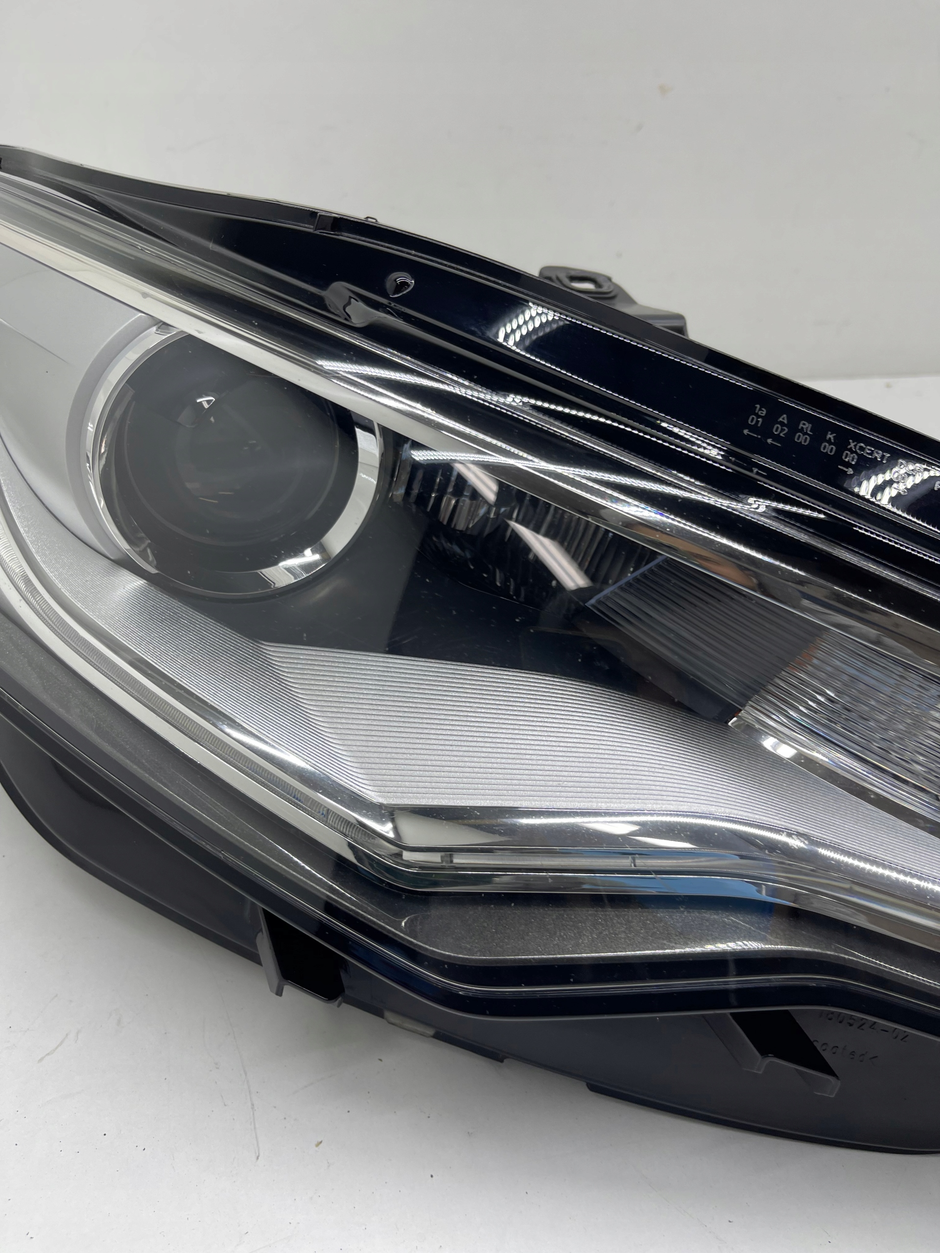 AUDI A6 C7 light reflektor right front BI-XENON XENON CALA original!