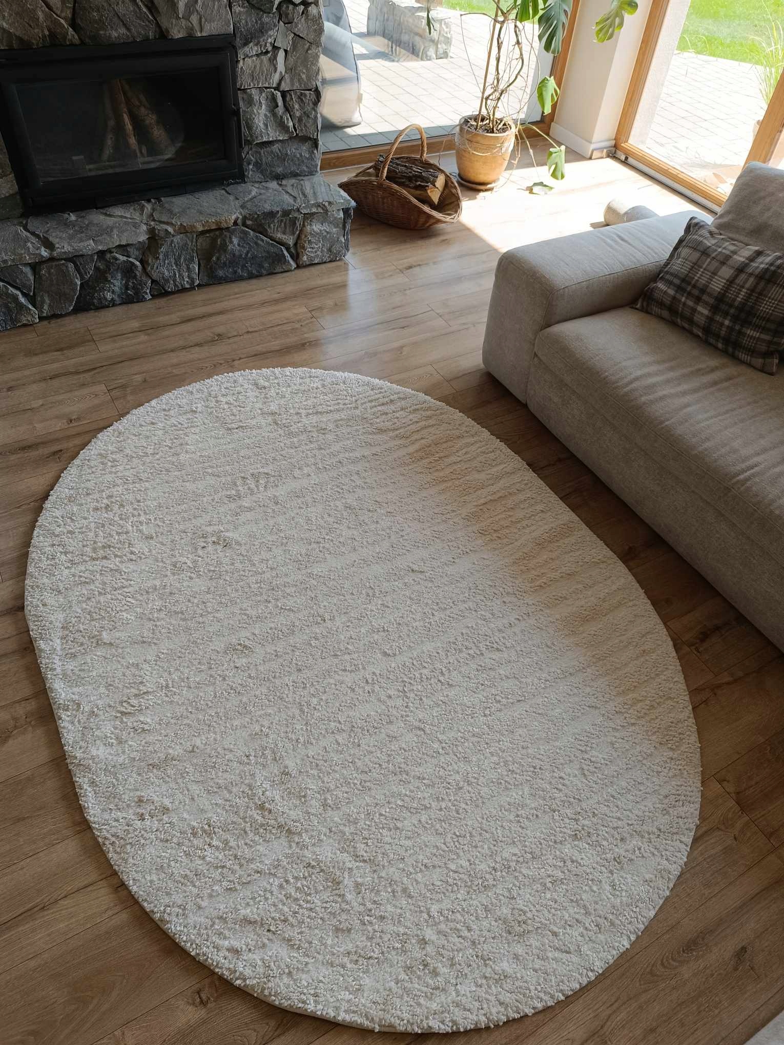 Koberec shaggy oválný do obývacího pokoje 160x230 cm, měkký, silný, krémový