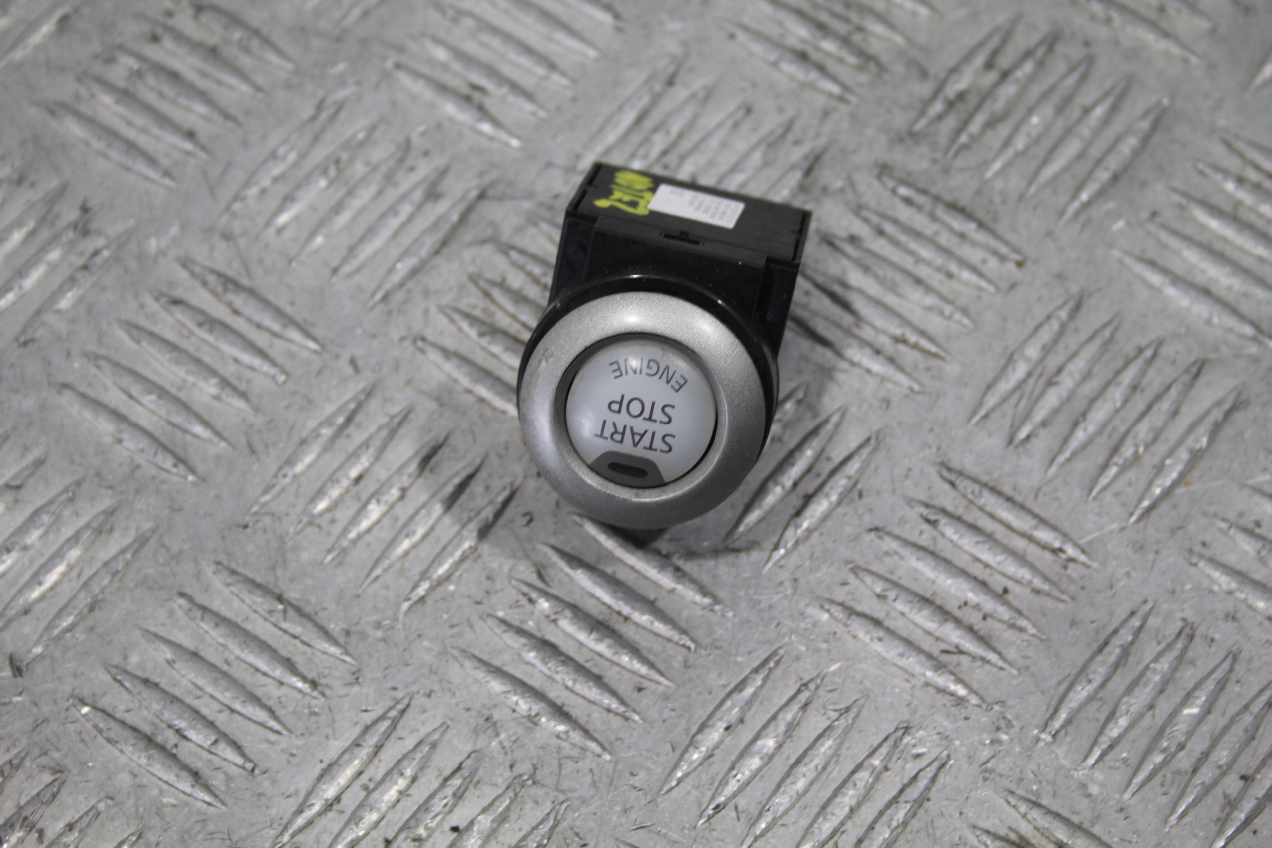 button START STOP NISSAN NOTE II 2 E12