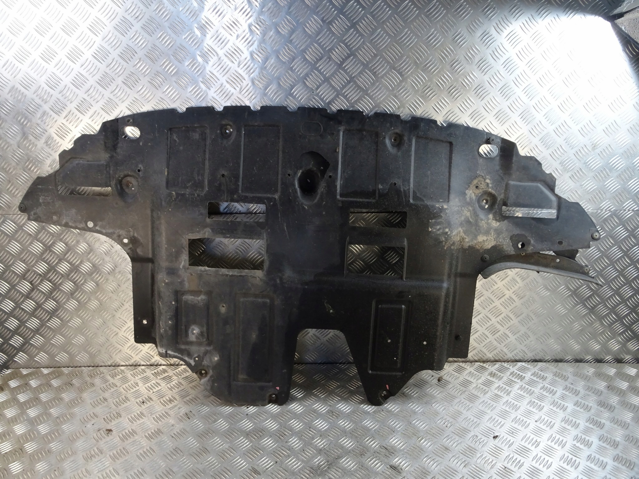HYUNDAI I20 II cover below engine 291100C8000 1.2