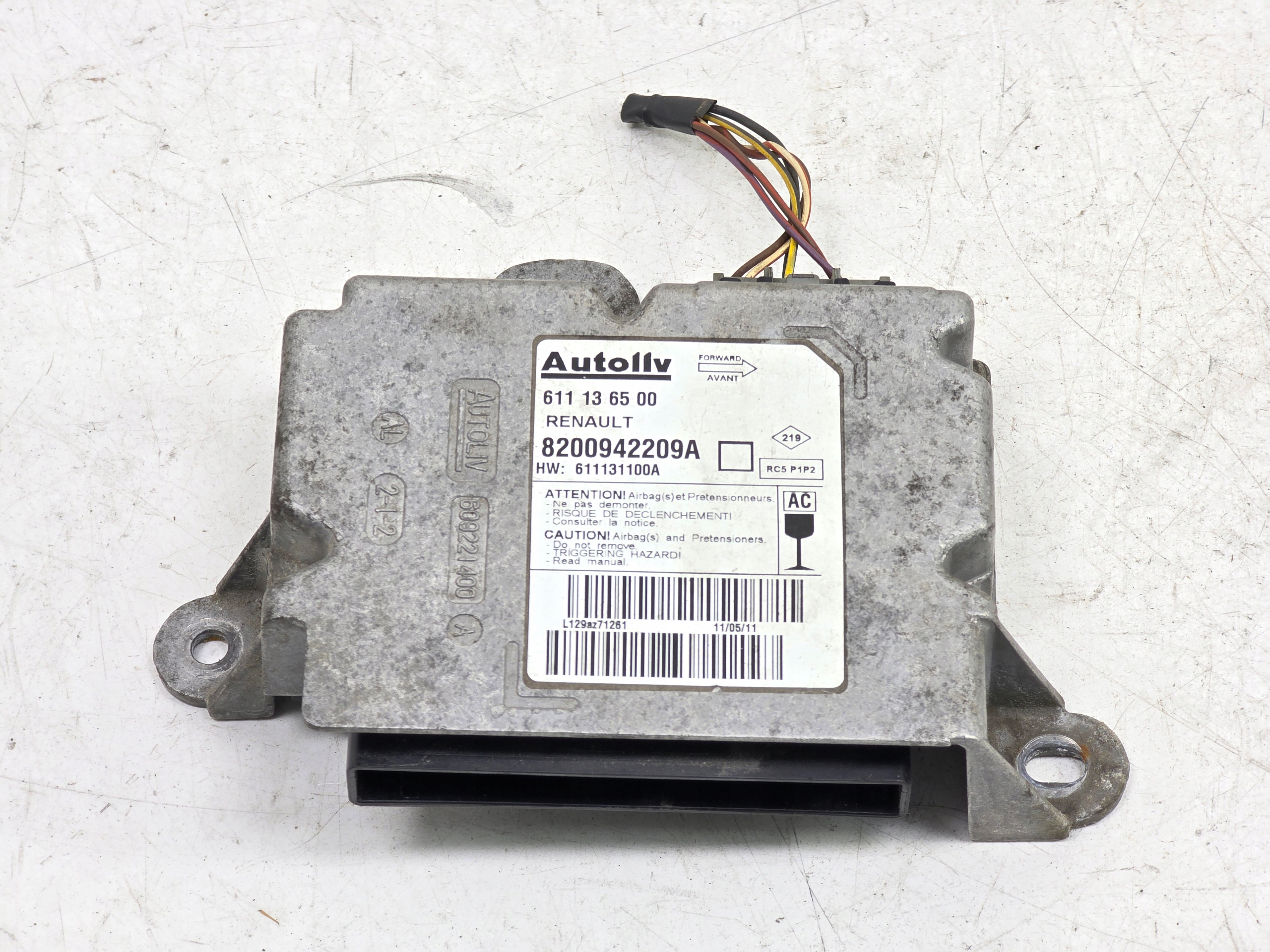 MASTER III 3 2.3 Блок airbag 611136500 8200942209A 1WA