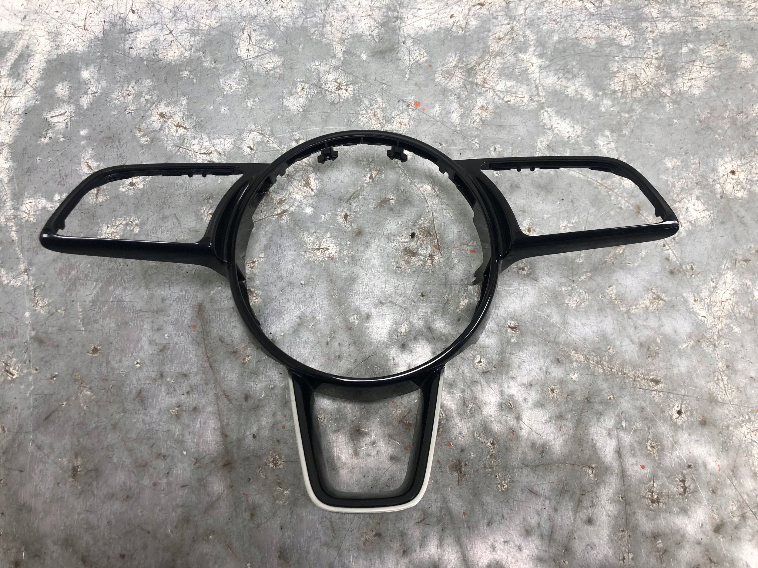 Châssis DEKOR Volant AUDI Q2 81A419091R