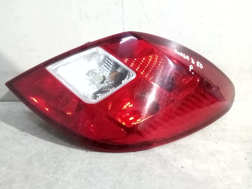 Opel Corsa D 5D light right rear part rear