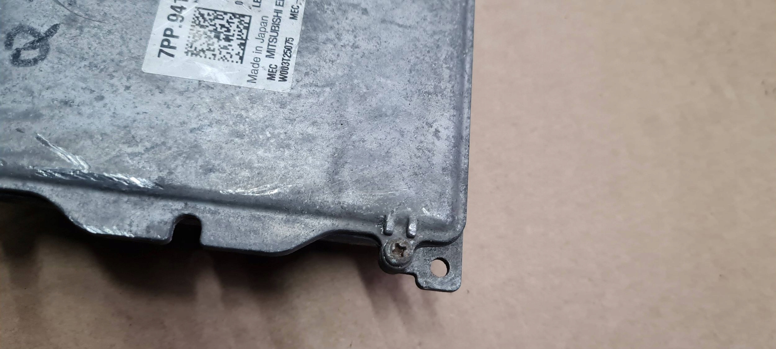 A4 B9 8W control unit module FULL LED 7PP941572AB