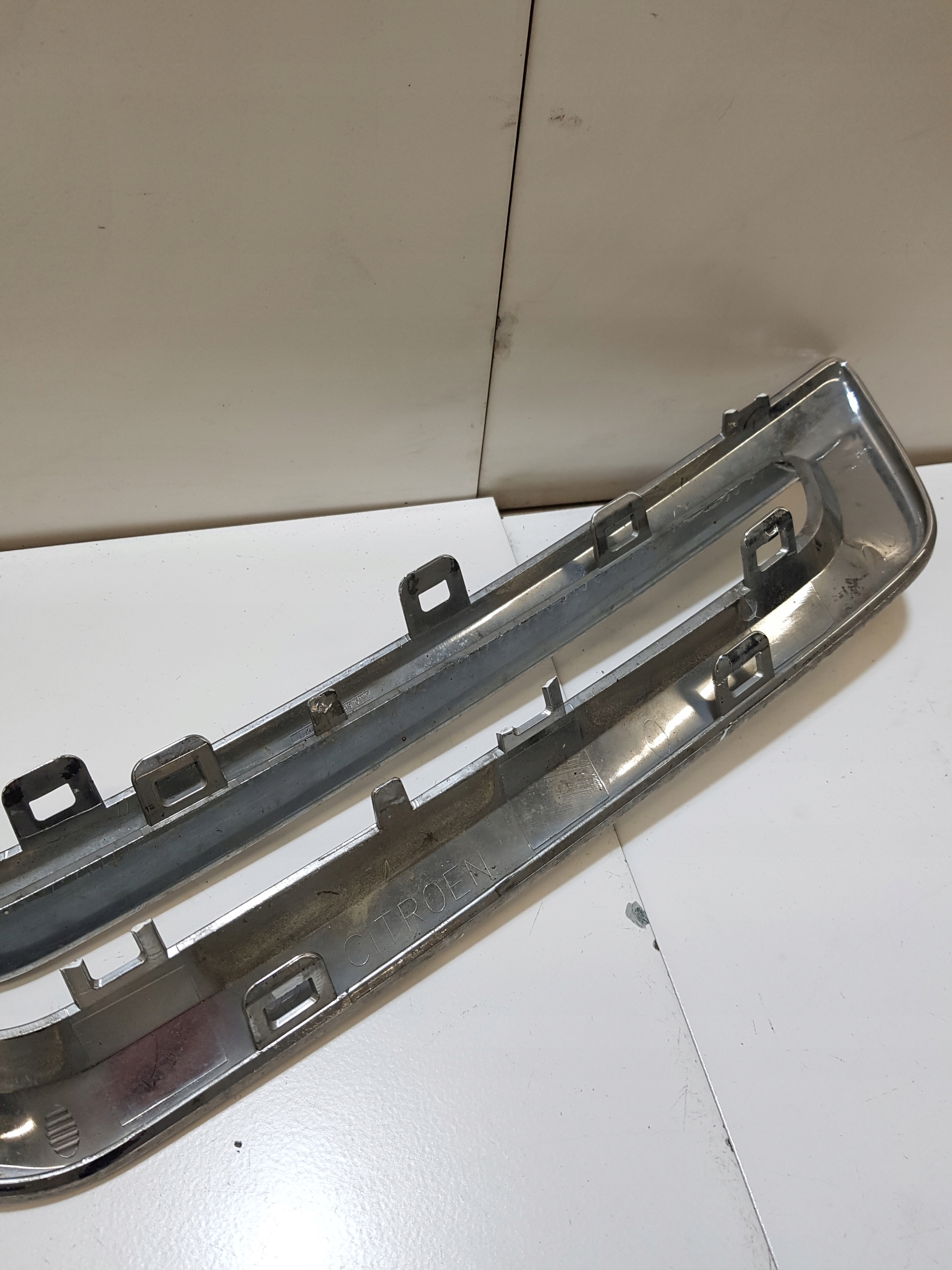 Grill Grill LIFT CITROEN C3 PICASSO 9801809777
