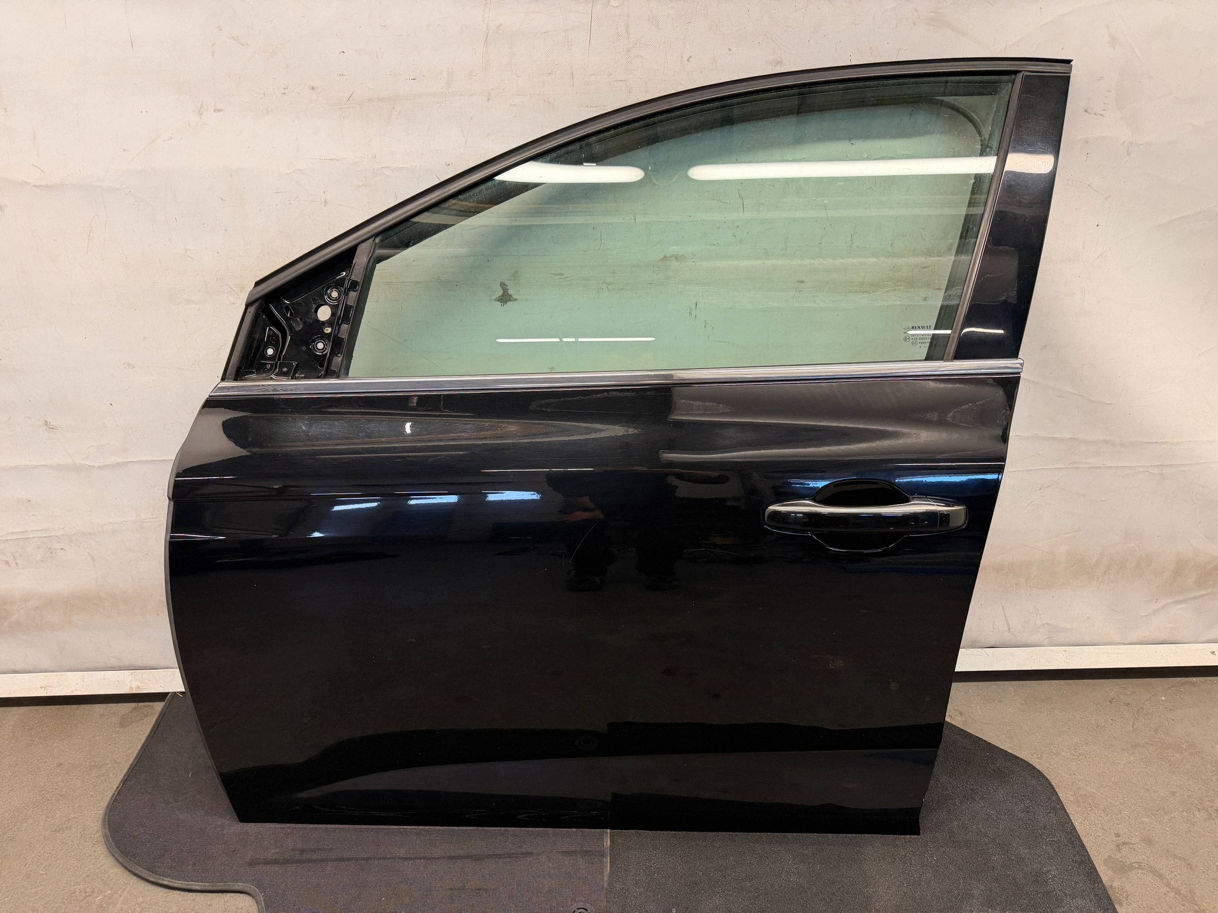 Renault Megane IV door left front left front TEGNE