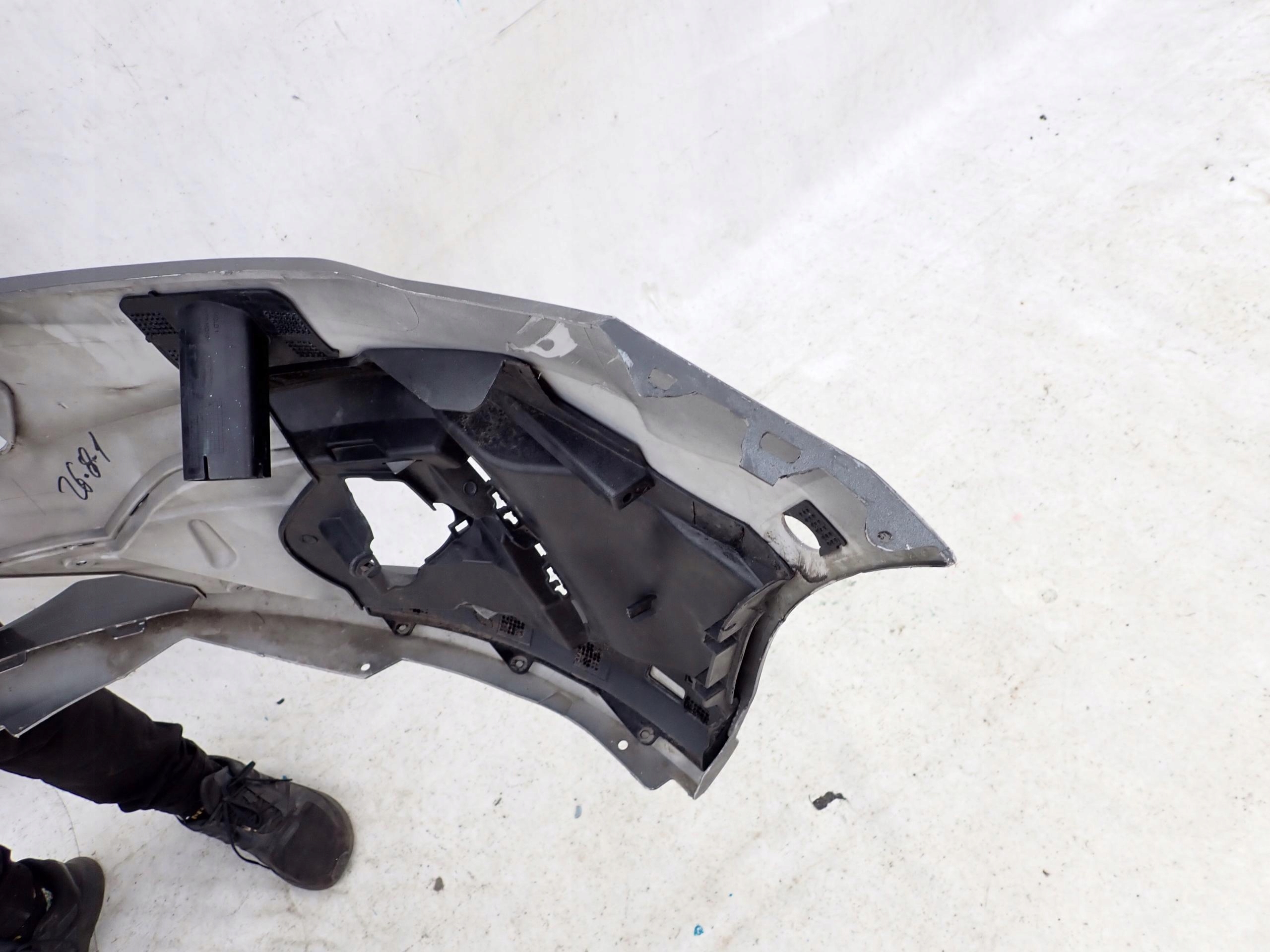 FORD FOCUS IV MK4 ST-LINE 18- bumper front PDC