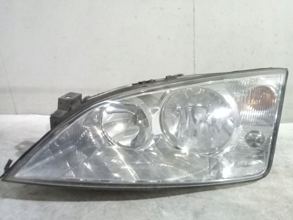 Ford Mondeo MK3 light left front front