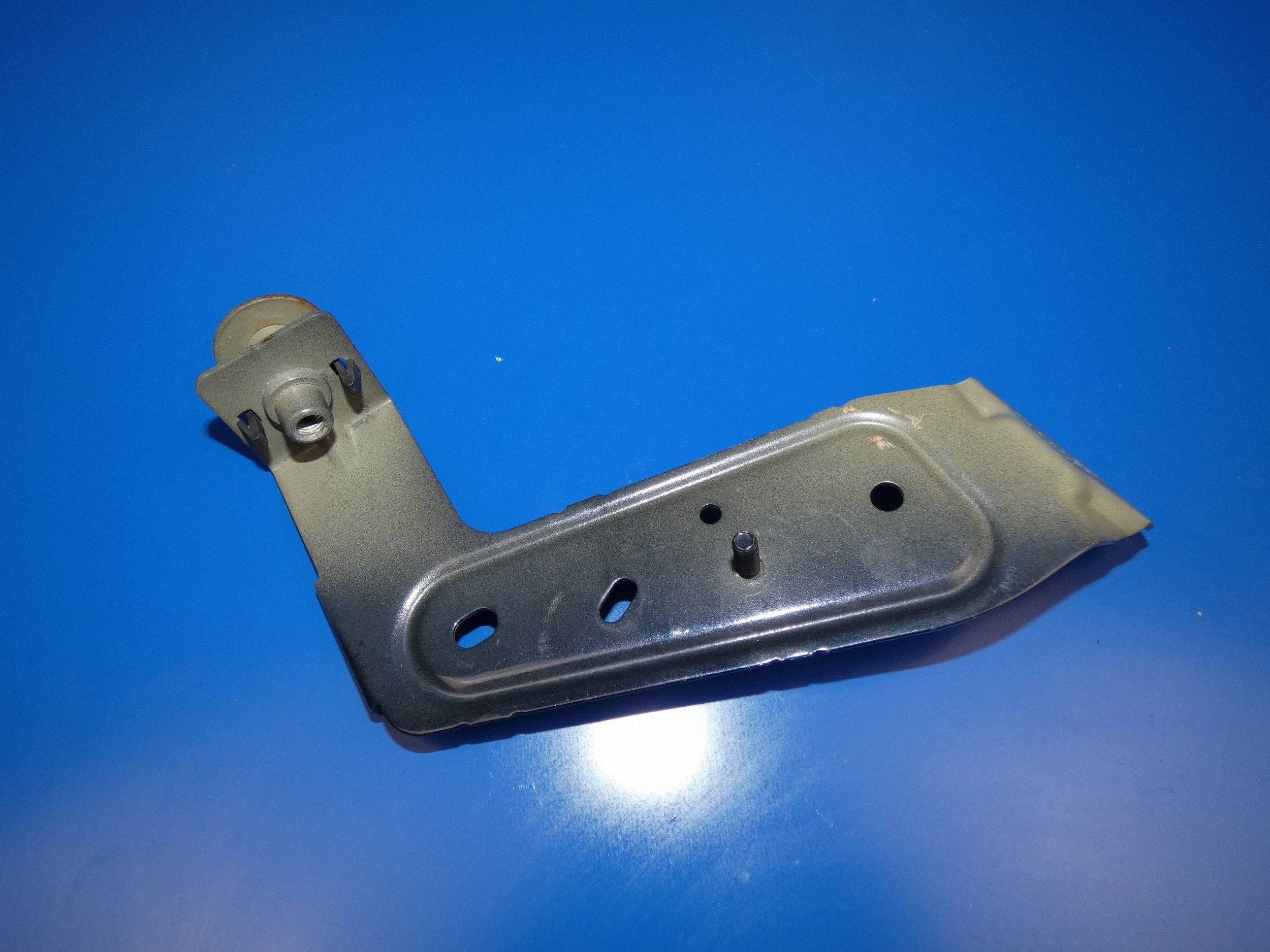 Support plaque Aile Avant Bouche buse Gauche Volvo XC90