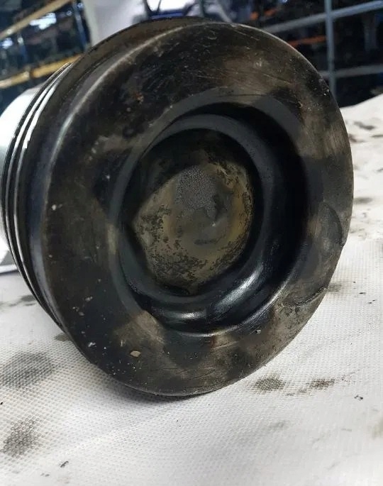 ПОРШЕНЬ ПОРШНИ ДВИГАТЕЛЯ DAF 95 XF EURO 2