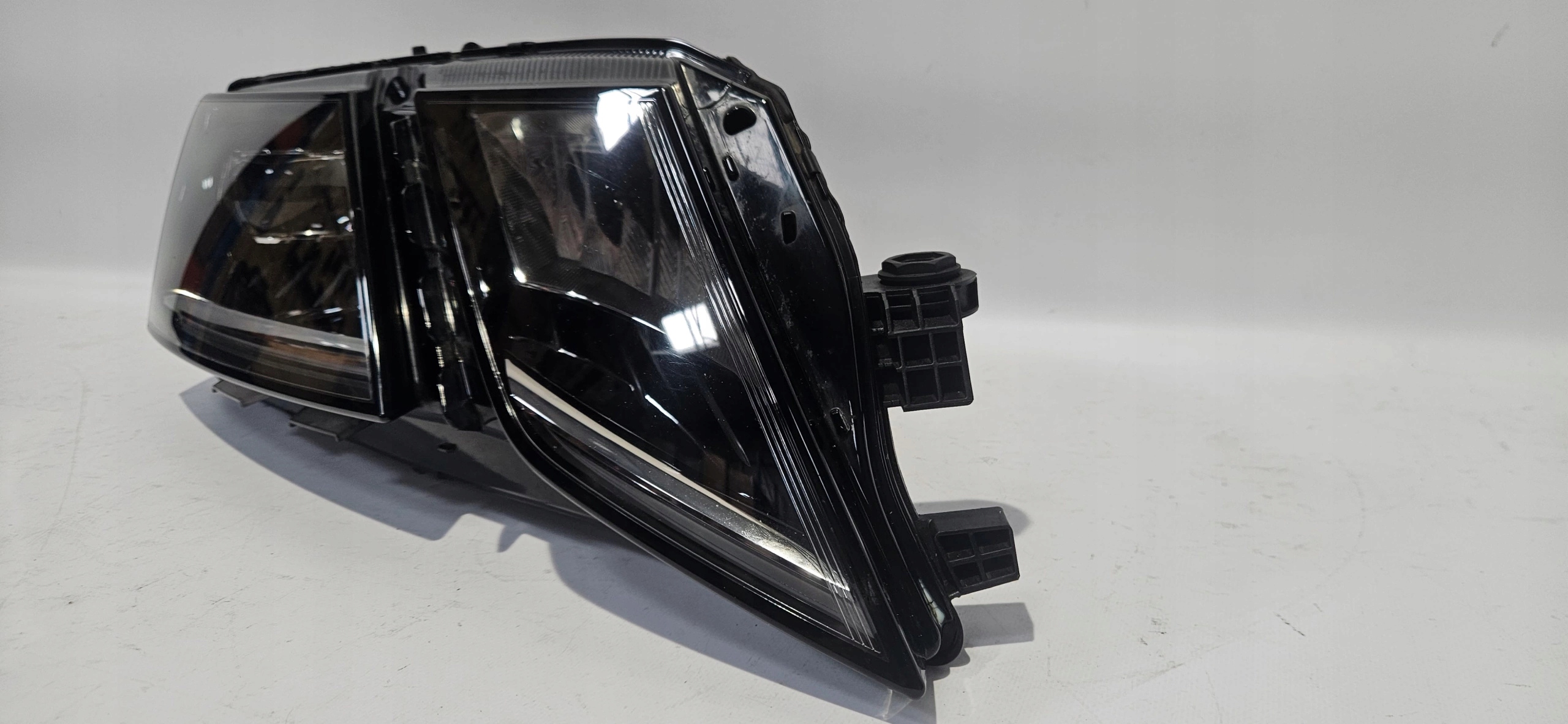 light right front FULL LED SKODA OCTAVIA III LIFT 16- original 5E1941016E
