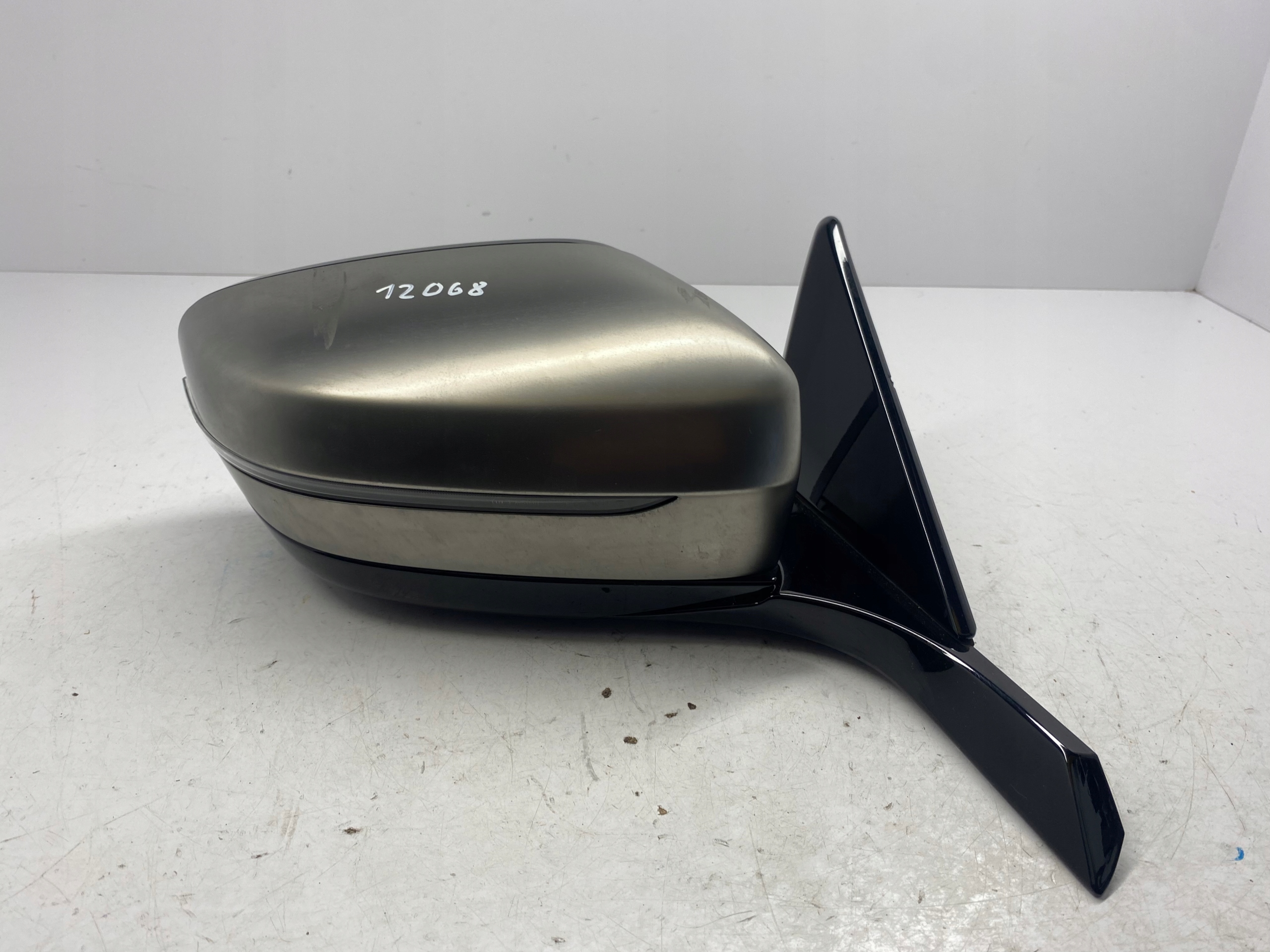 BMW 8 G14 mirror right TROJKAT 5 PIN