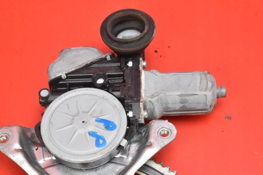 window regulator right front EU 85710-0E040 TOYOTA AVALON XX40 13-18