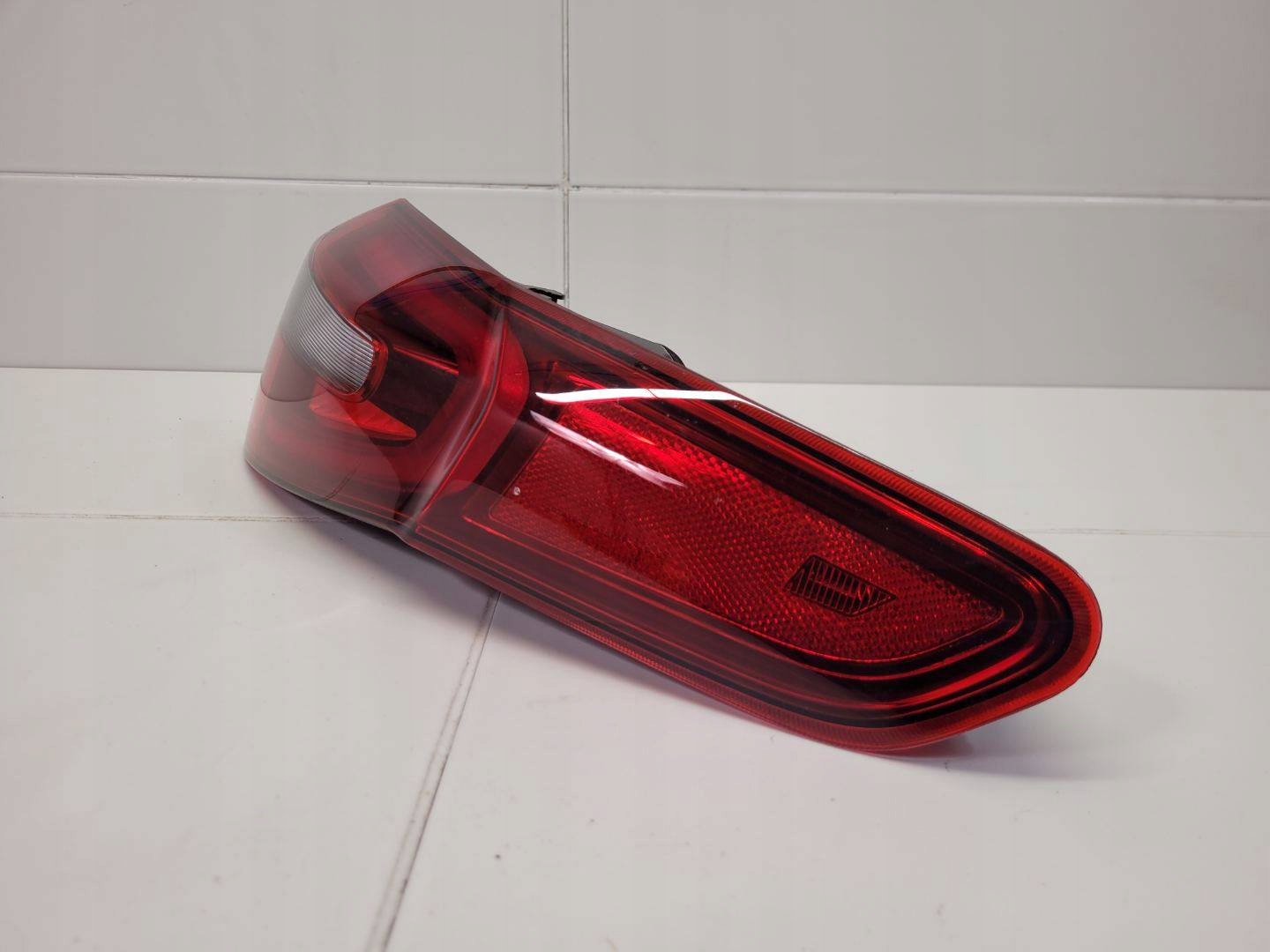 light rear right side Alfa Romeo Stelvio 2017 20790999