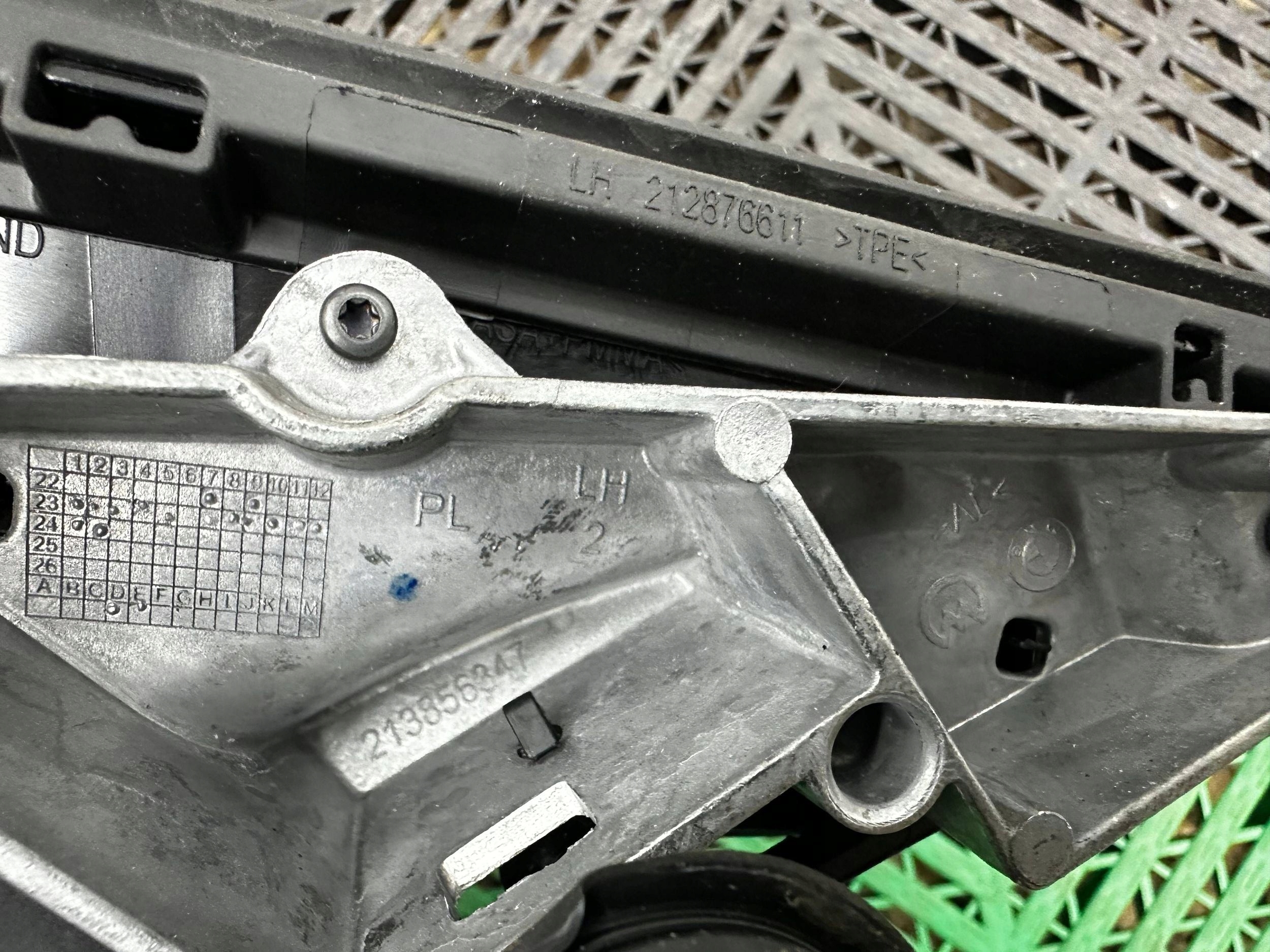 electrics mirror side front side left BMW X1 U11 213856347