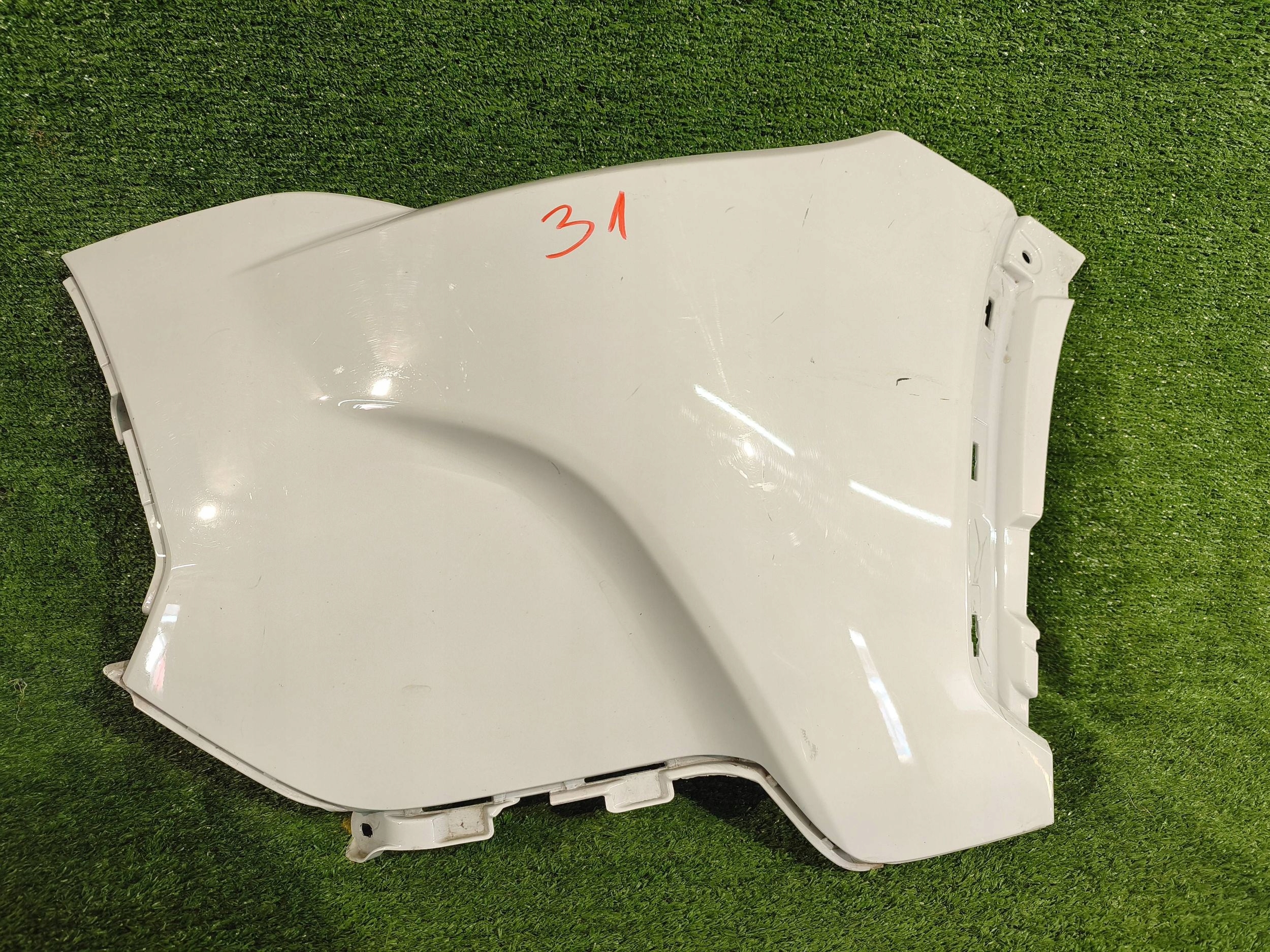corner of a bumper left front TOYOTA COROLLA CROSS 21- NR.31