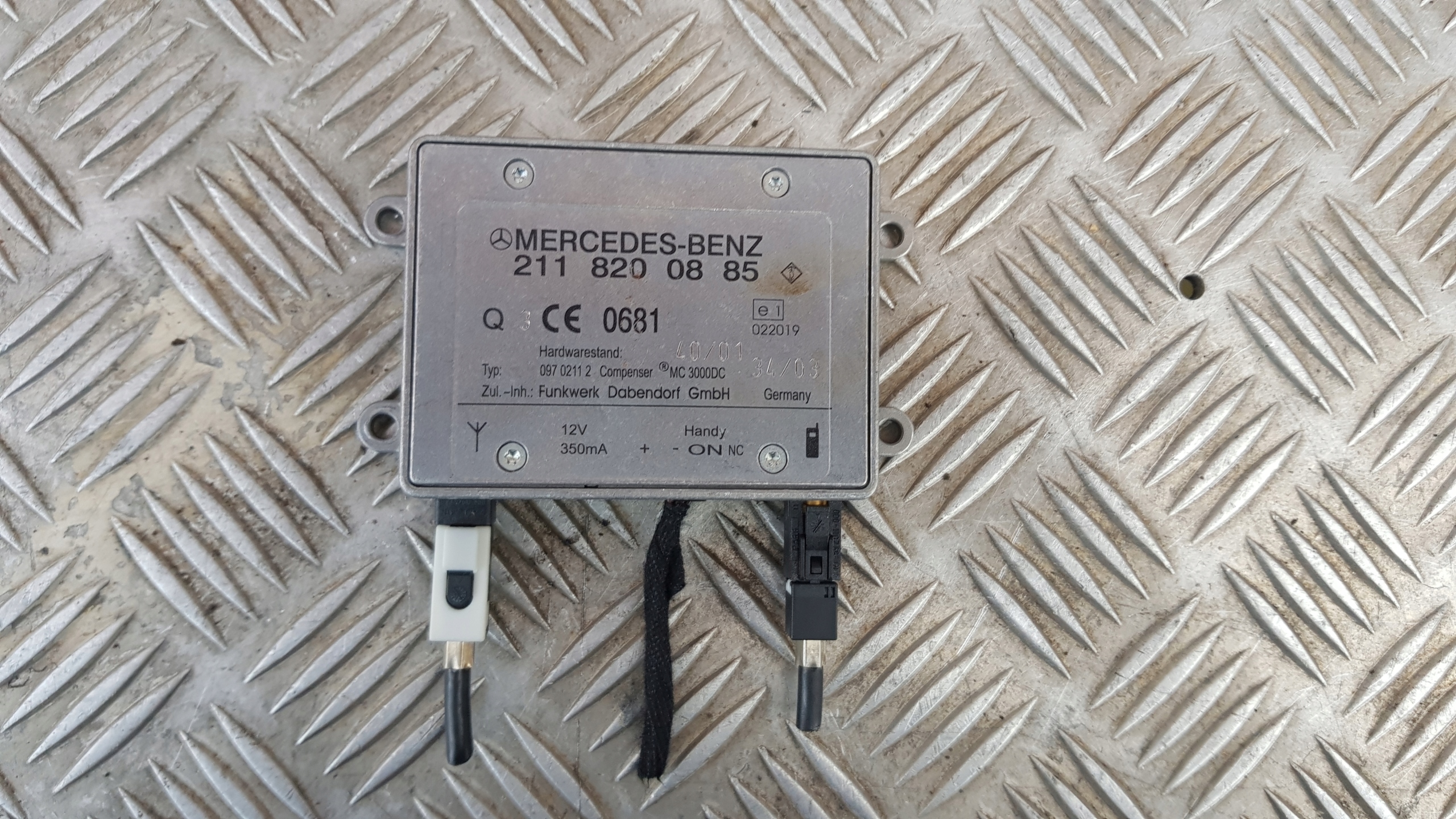 MERCEDES W211 module amplifier ANTENTY 2118200885
