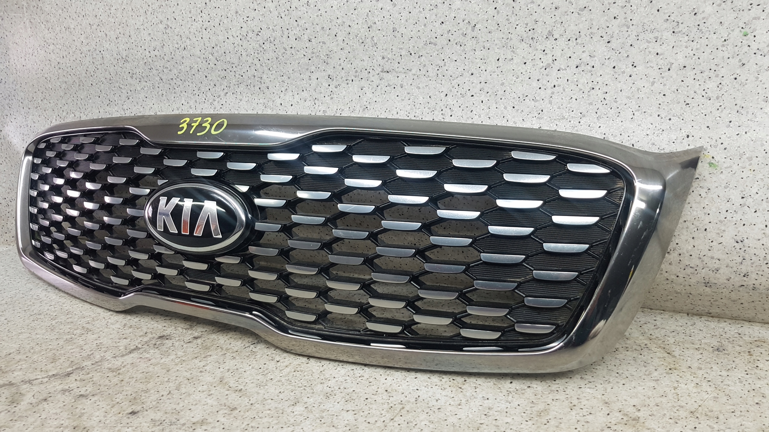 KIA SORENTO 3 III LIFT 2018 - front PREKLADgrill bumper front 3730