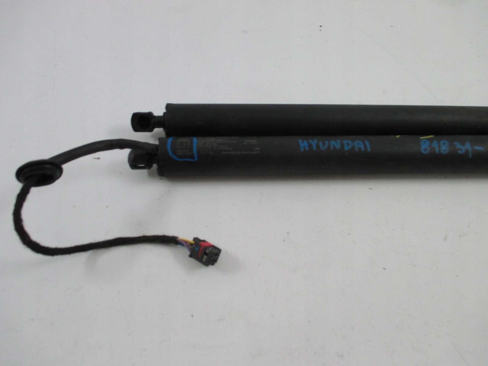 damper bonnet TUCSON IV 81841-N7100 right