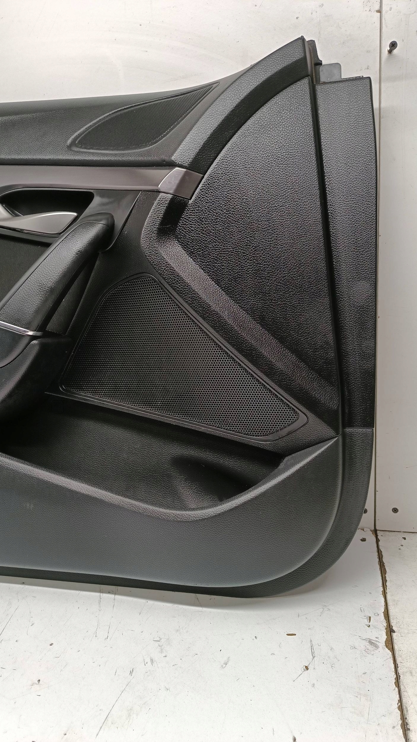upholstery door left front HYUNDAI i40 82370-3Z000